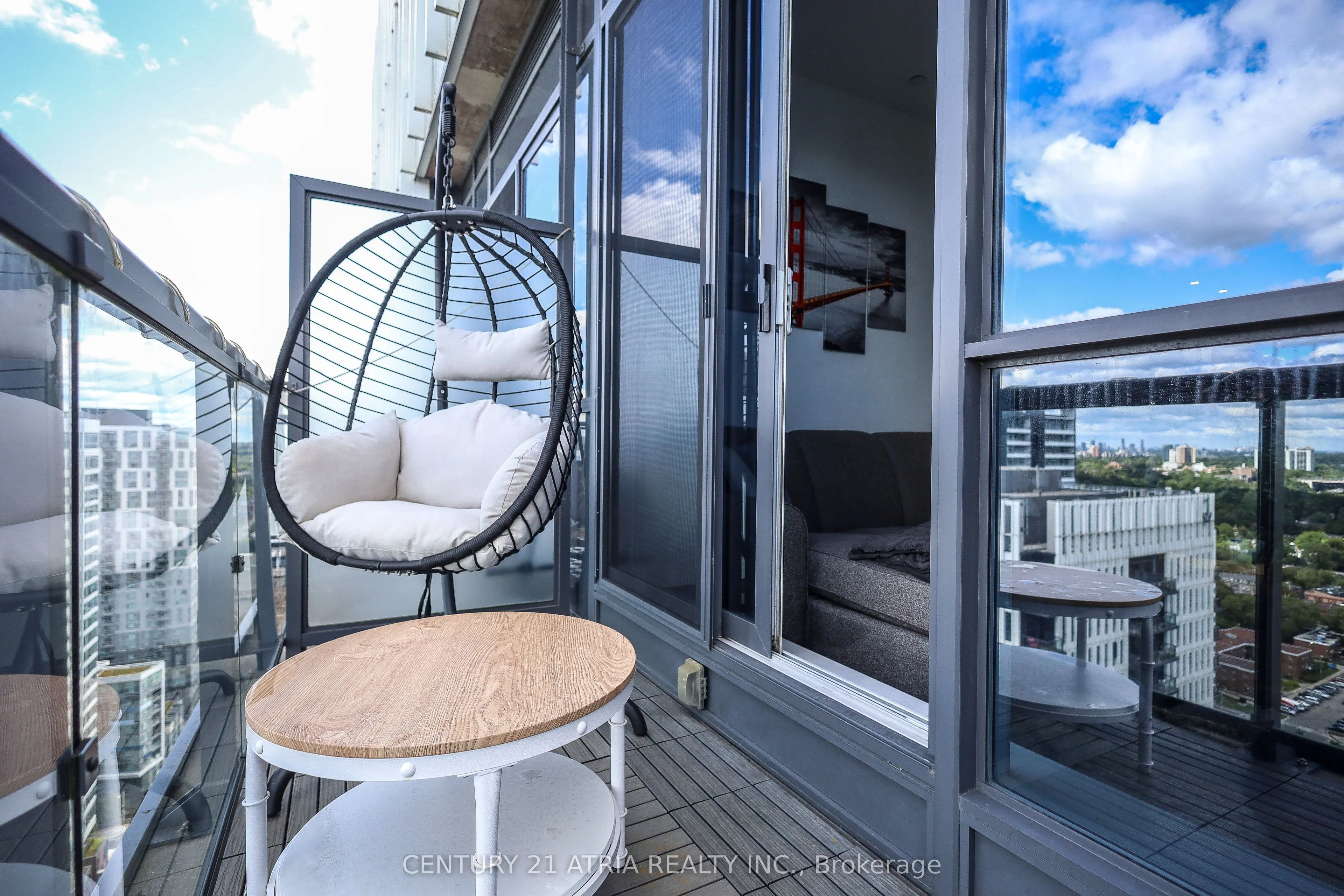 55 Regent park Boulevard, #PH 2910