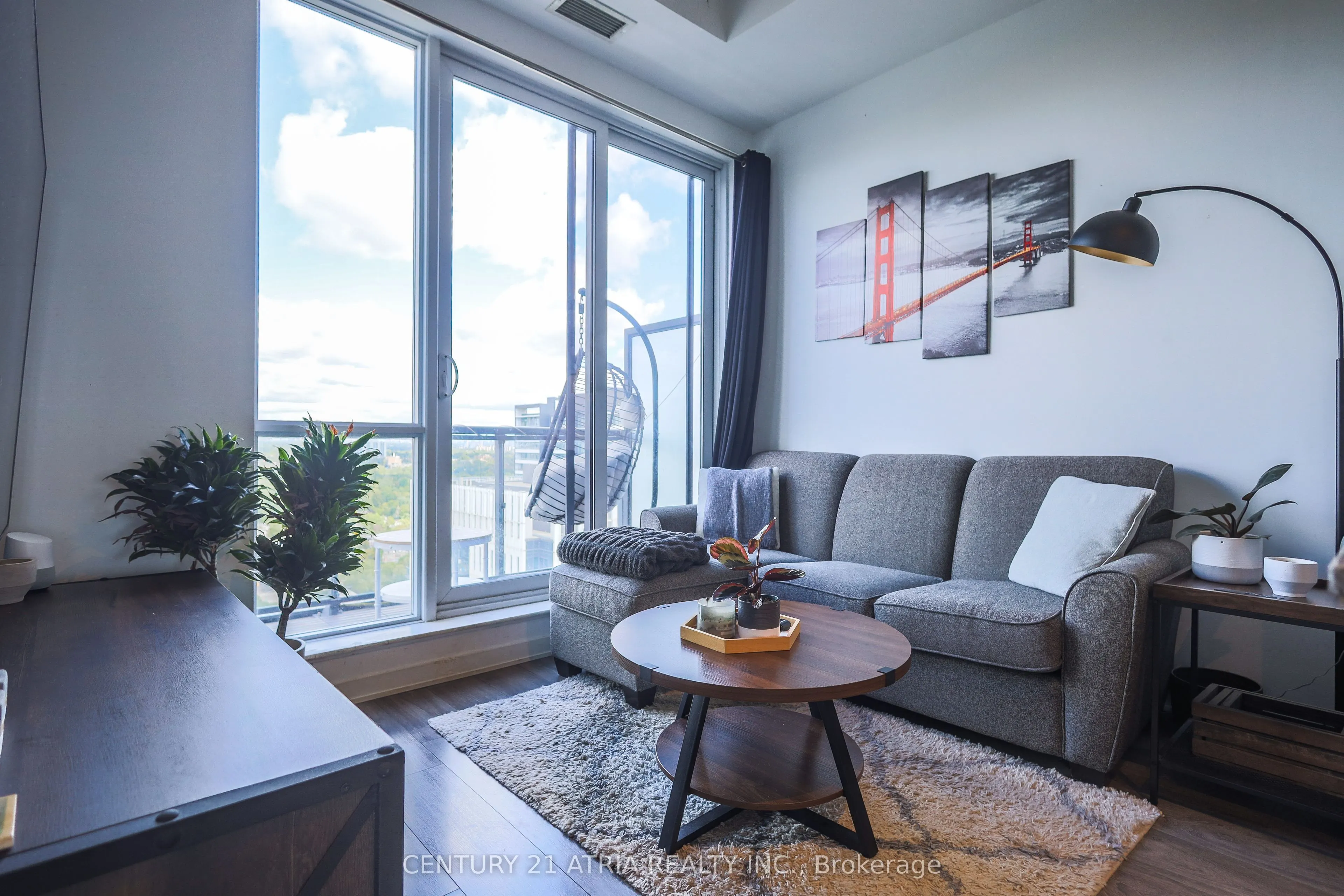55 Regent park Boulevard, #PH 2910