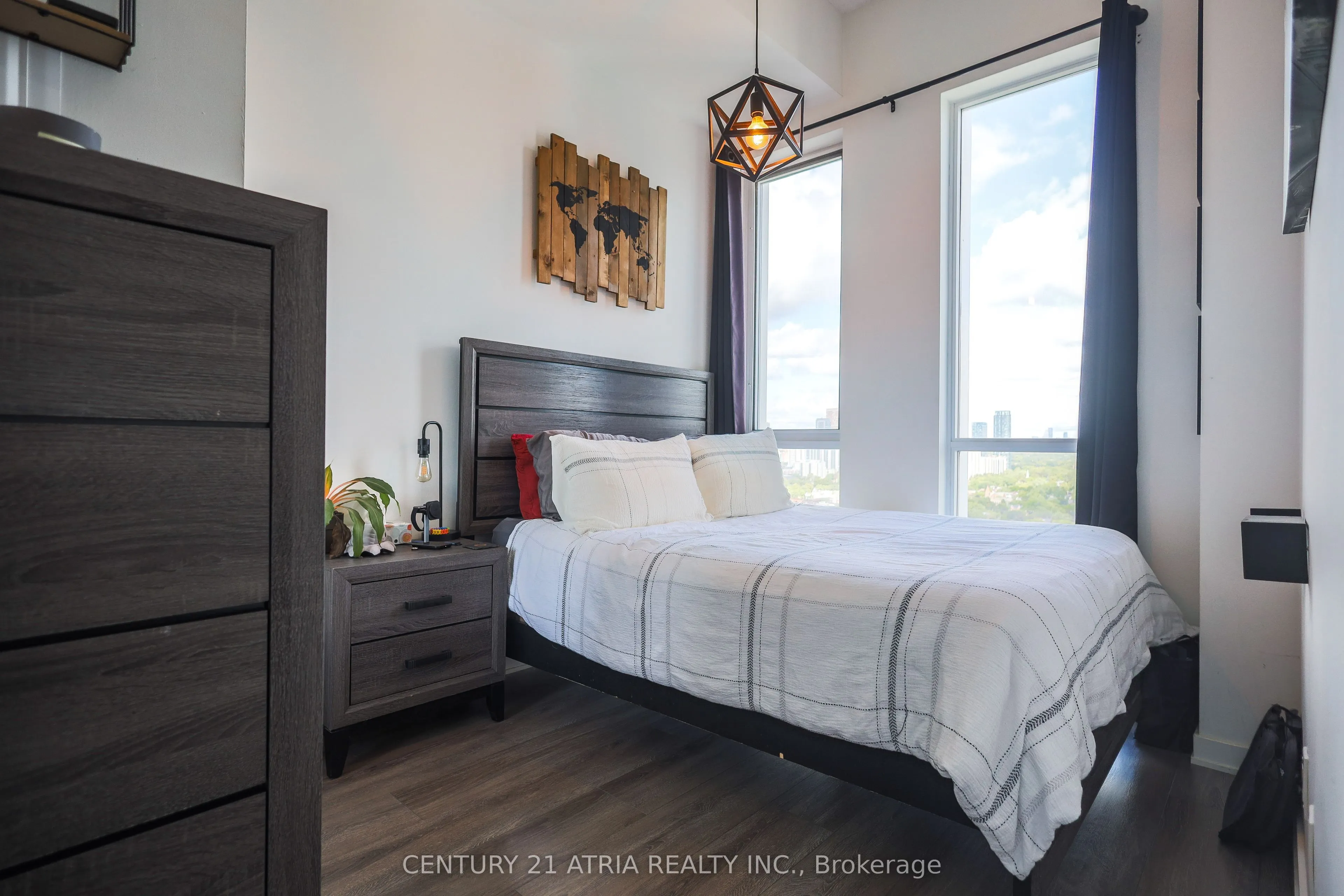 55 Regent park Boulevard, #PH 2910