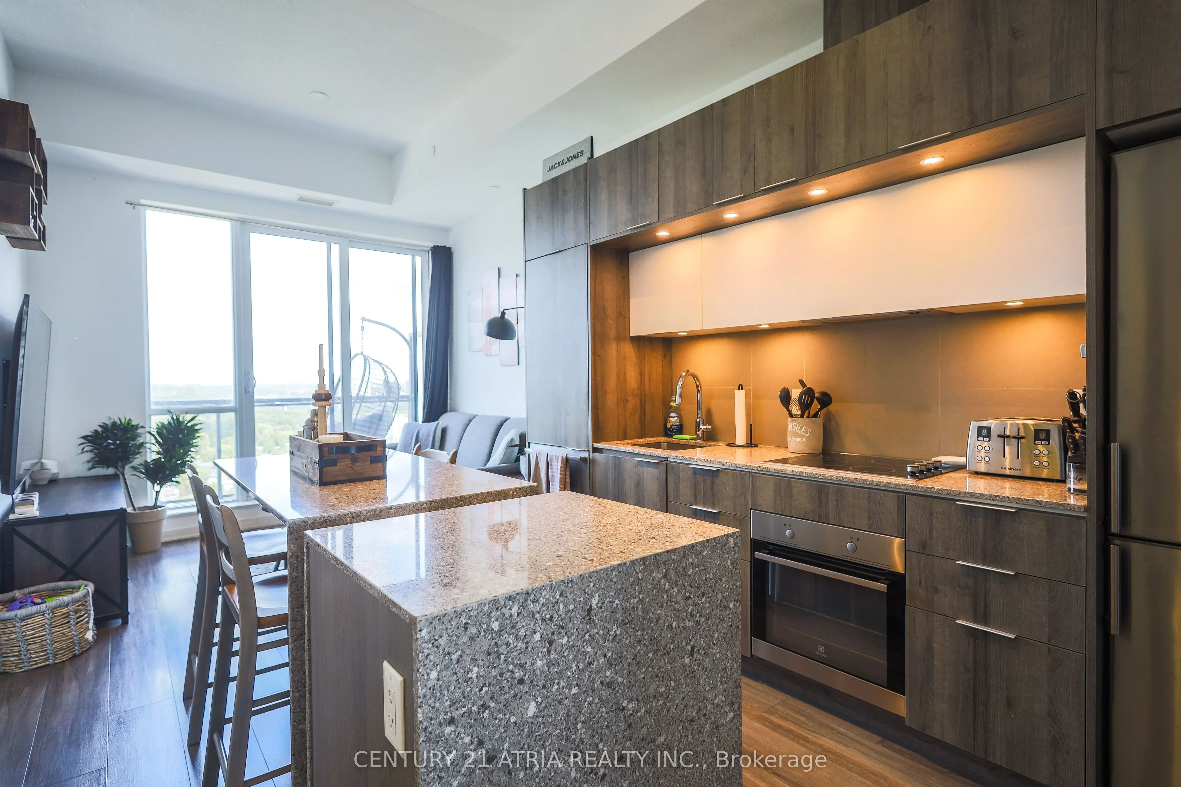 55 Regent park Boulevard, #PH 2910