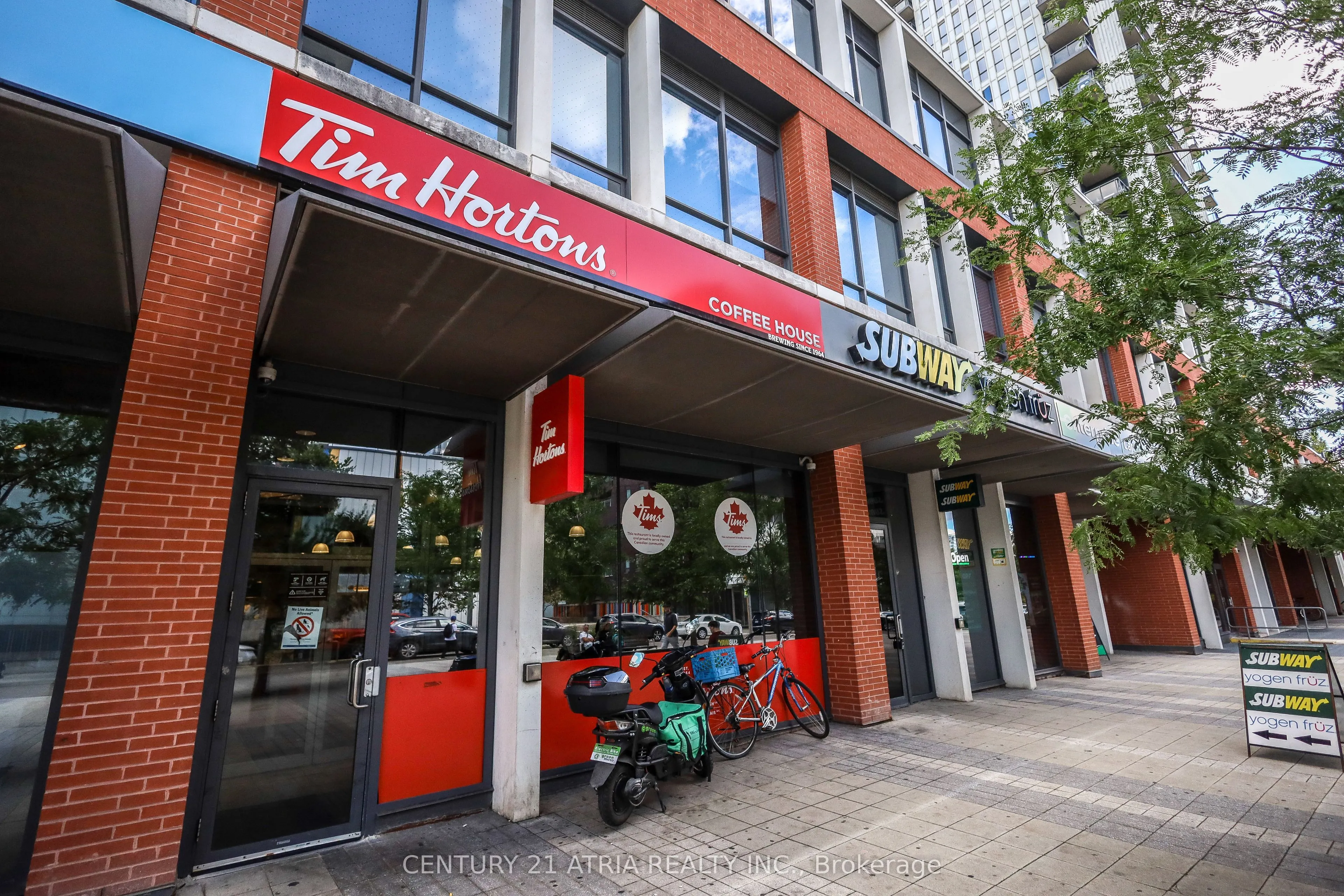 55 Regent park Boulevard, #PH 2910