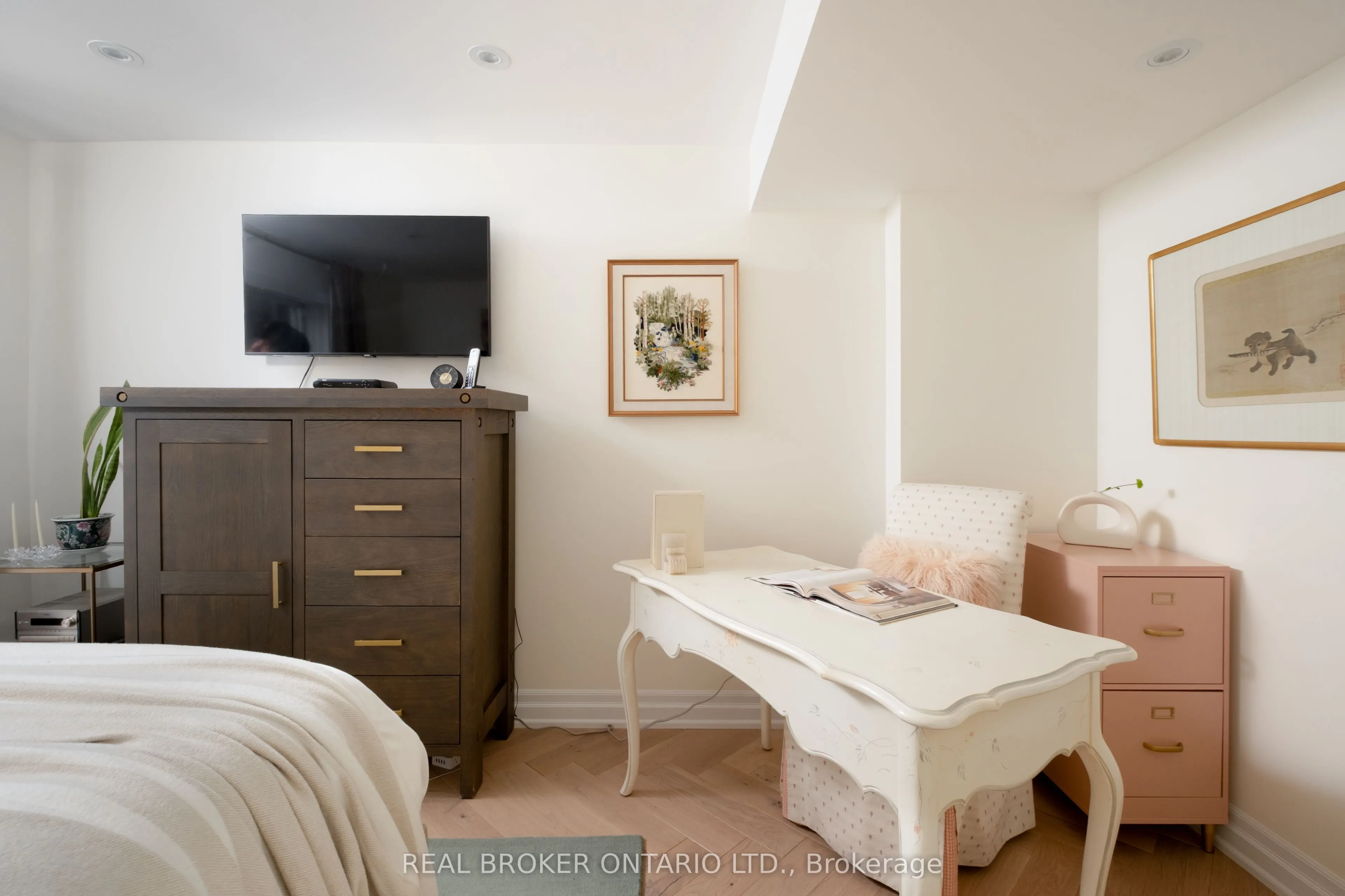 187 Sherwood Avenue, #B
