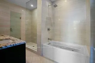 224 King Street W, #4003