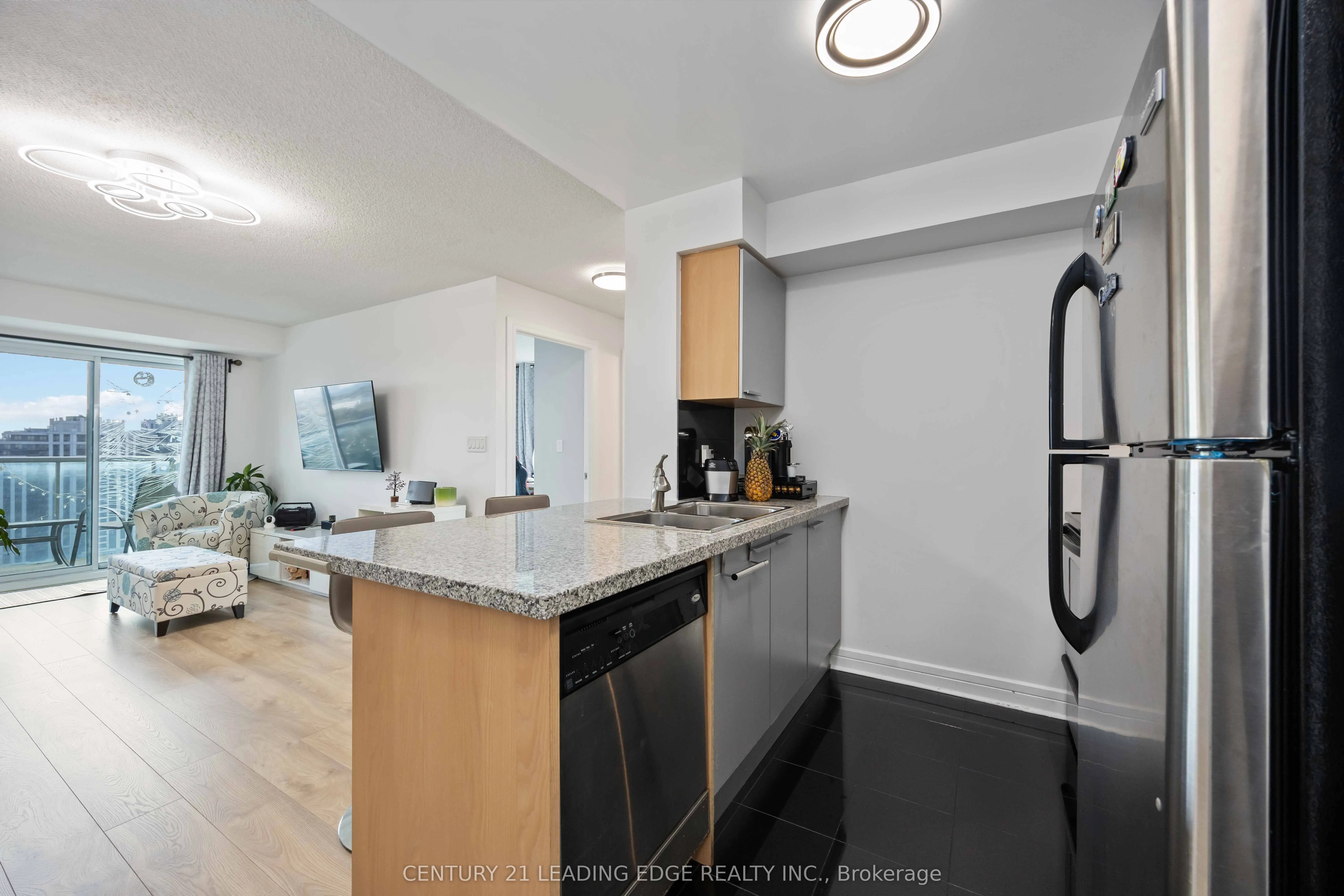 18 Harrison Garden Boulevard, #2008
