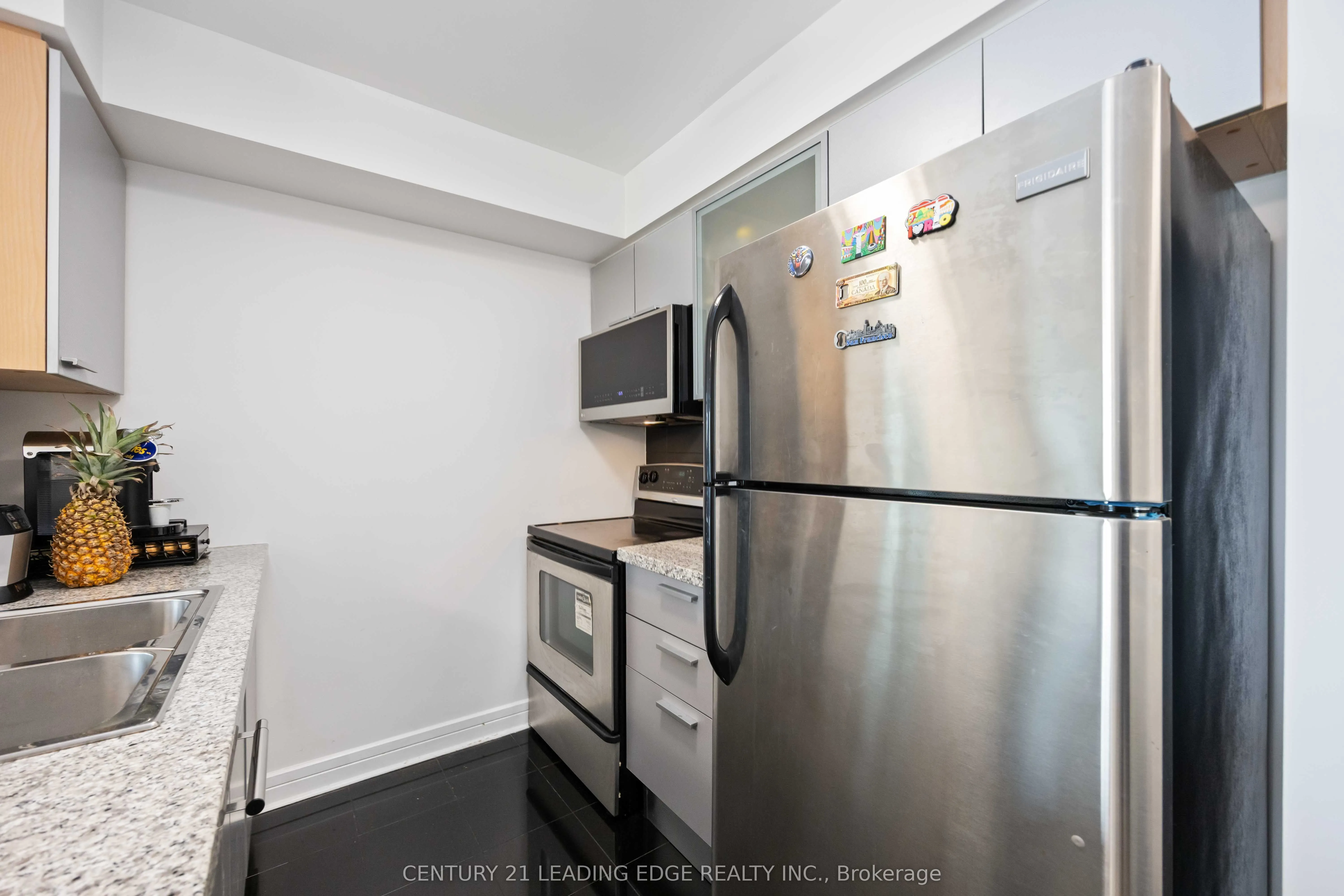 18 Harrison Garden Boulevard, #2008