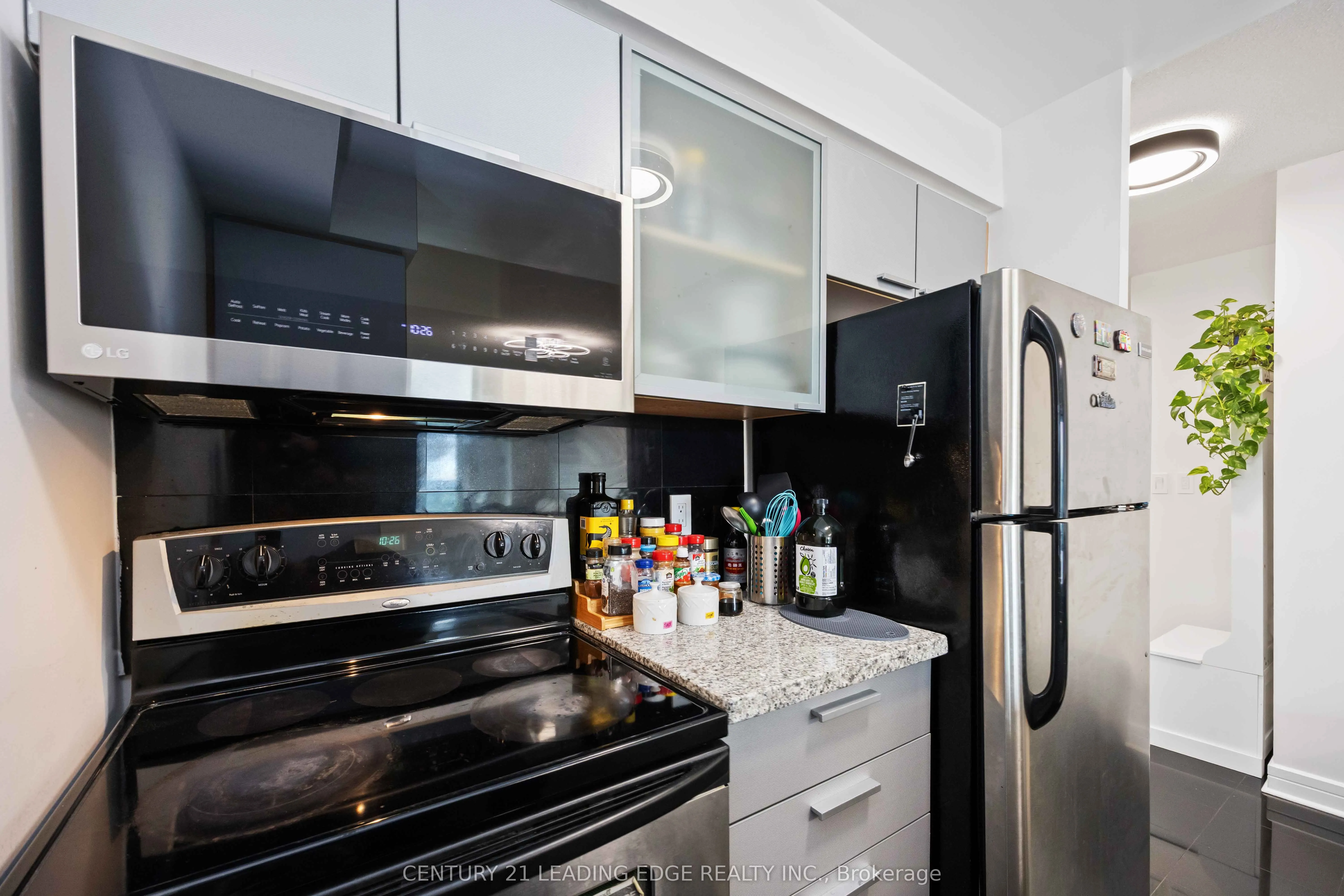 18 Harrison Garden Boulevard, #2008