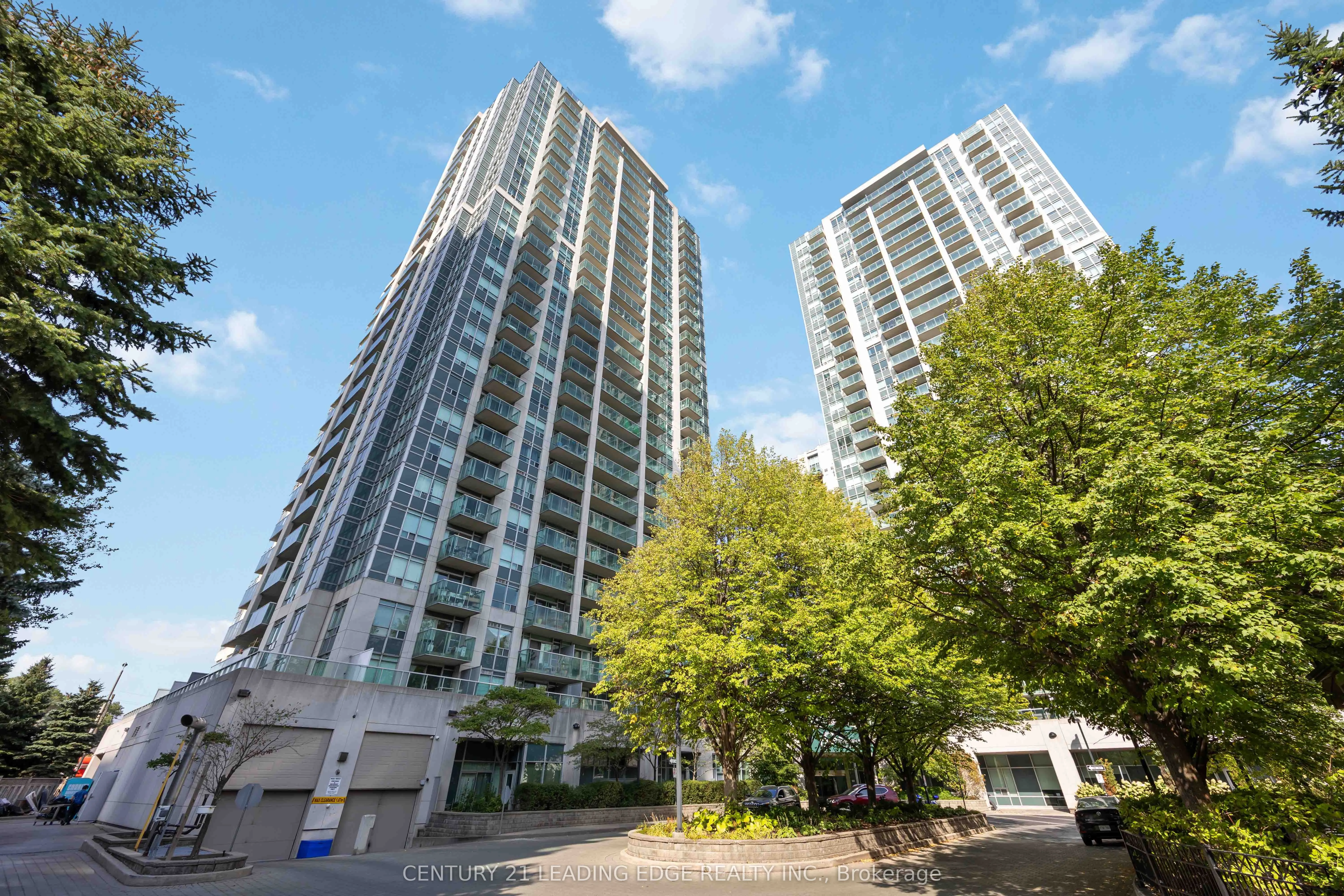 18 Harrison Garden Boulevard, #2008