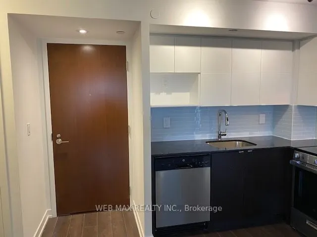 120 Varna Drive, #17