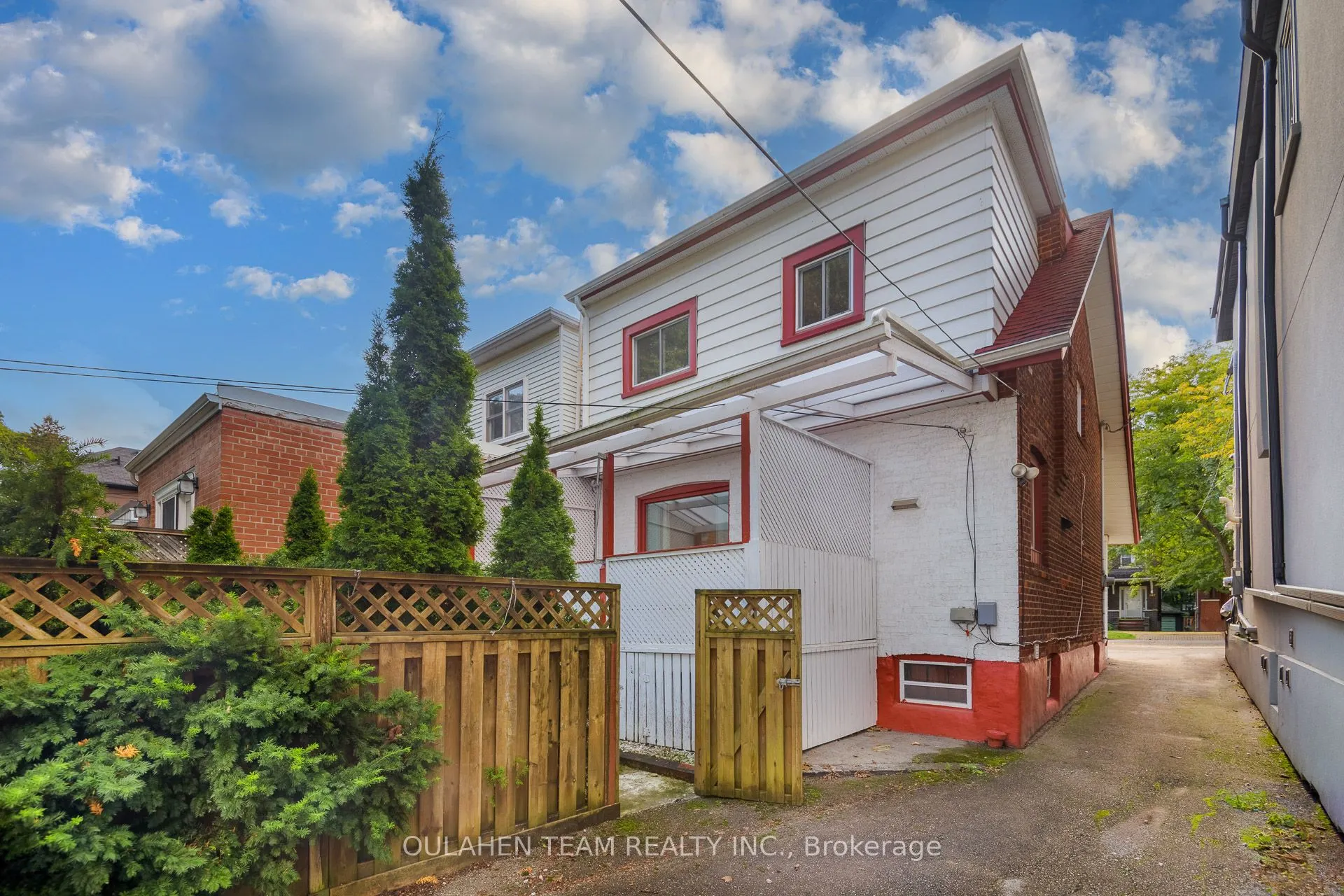 286 St Clements Avenue