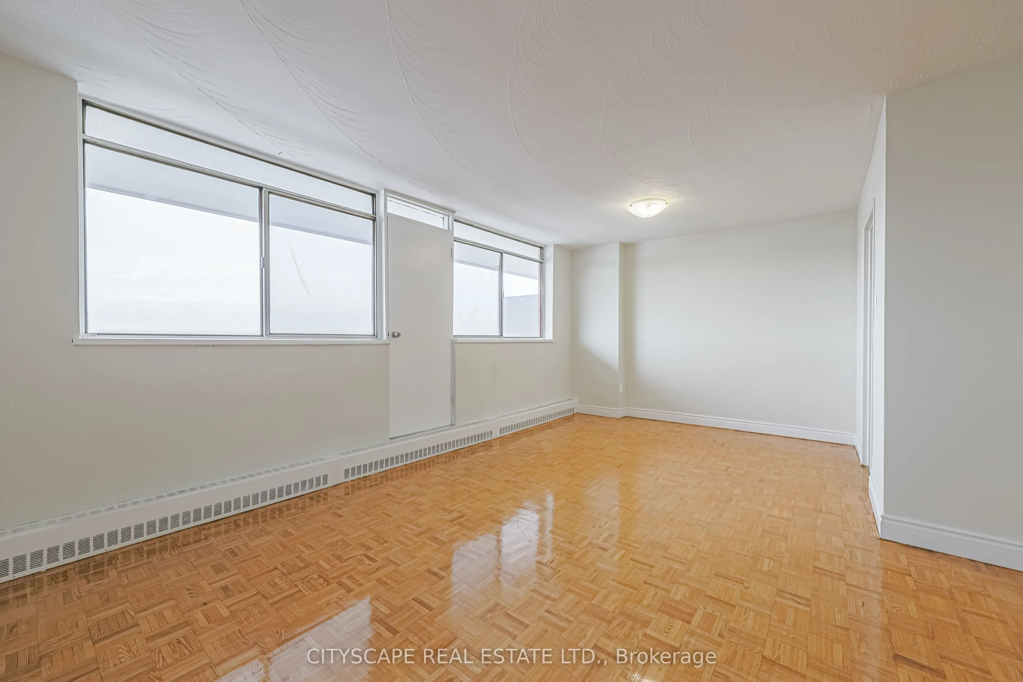 100 Rowena Drive, #303