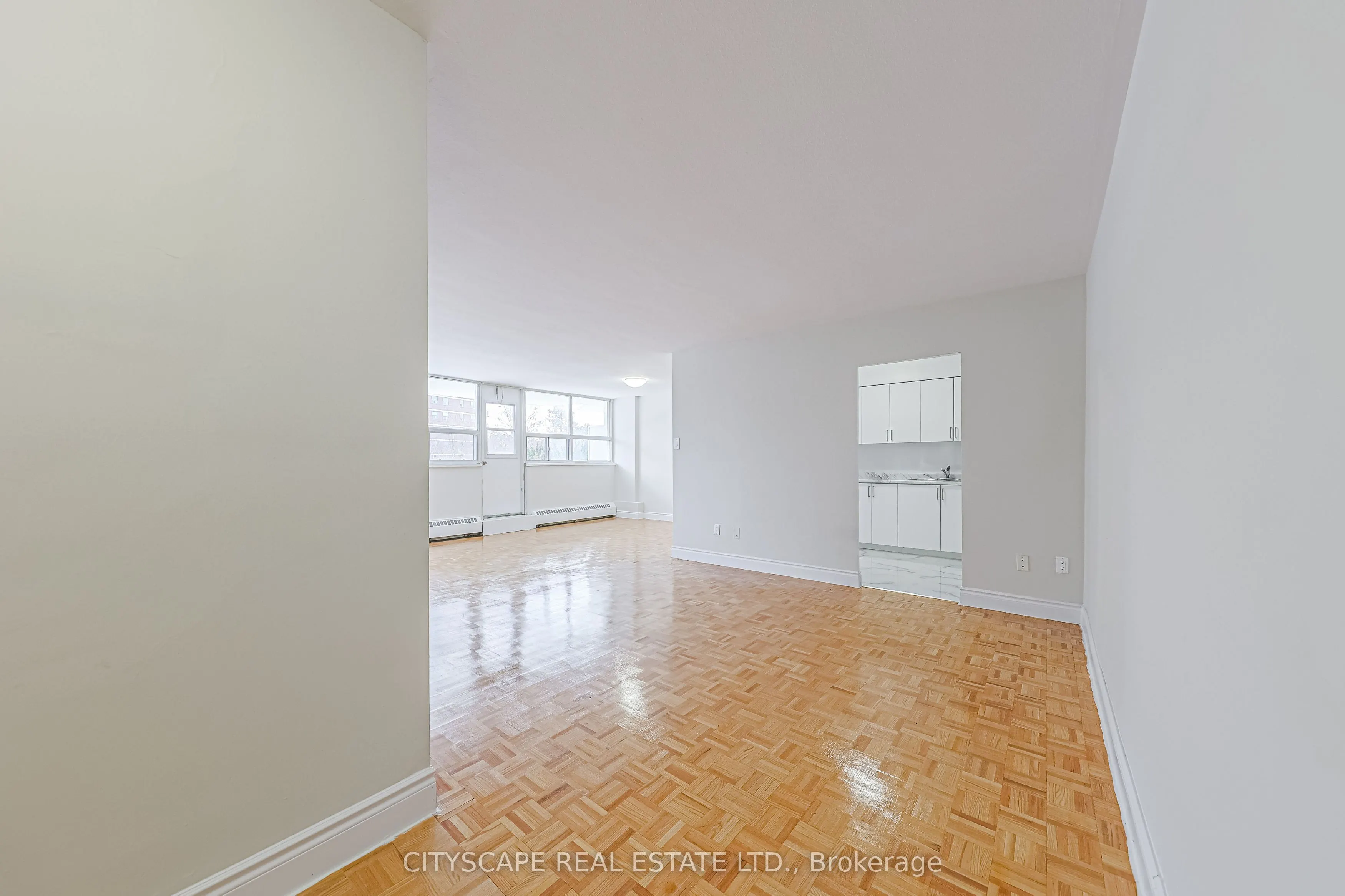 100 Rowena Drive, #609