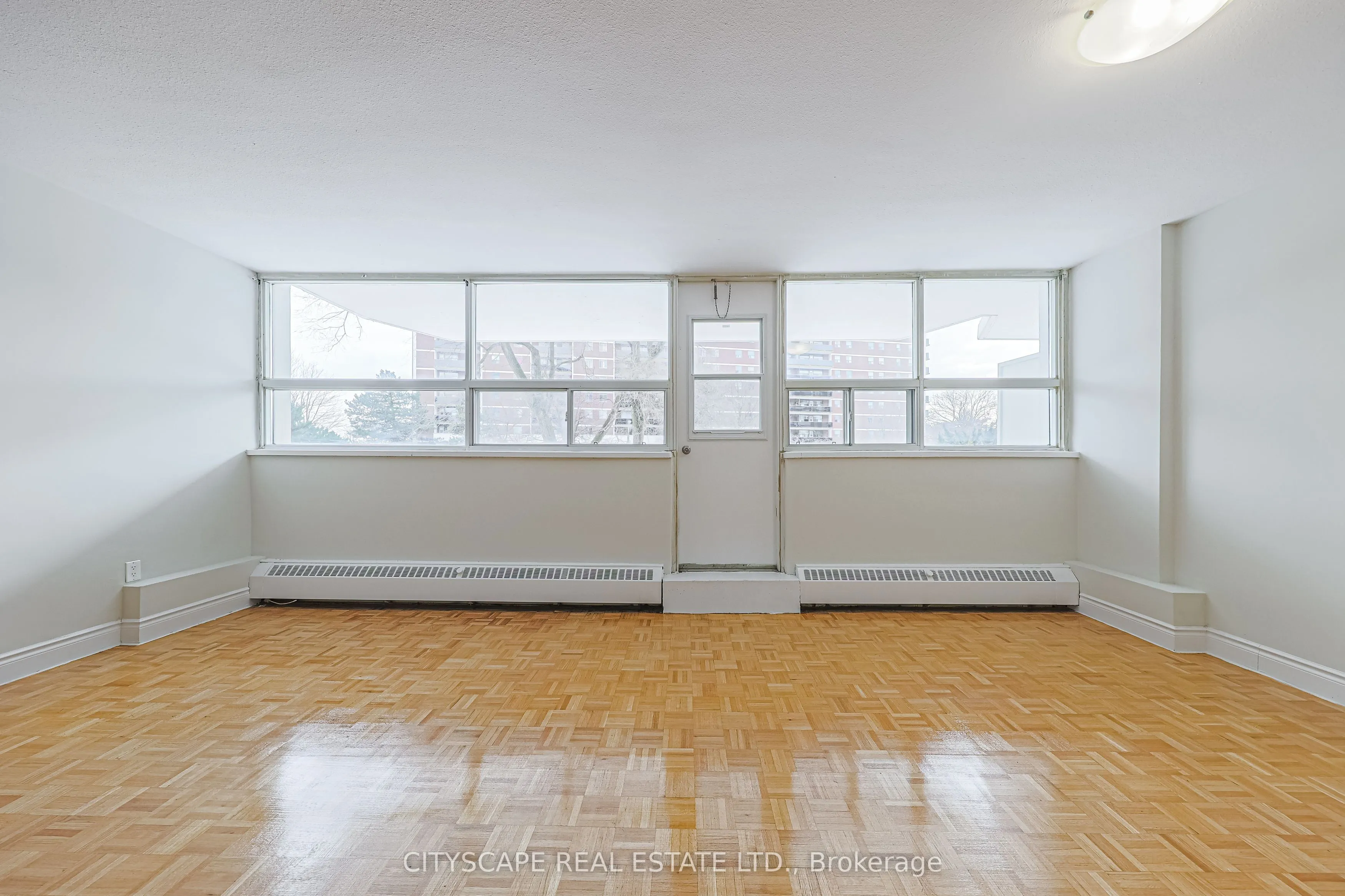 100 Rowena Drive, #609