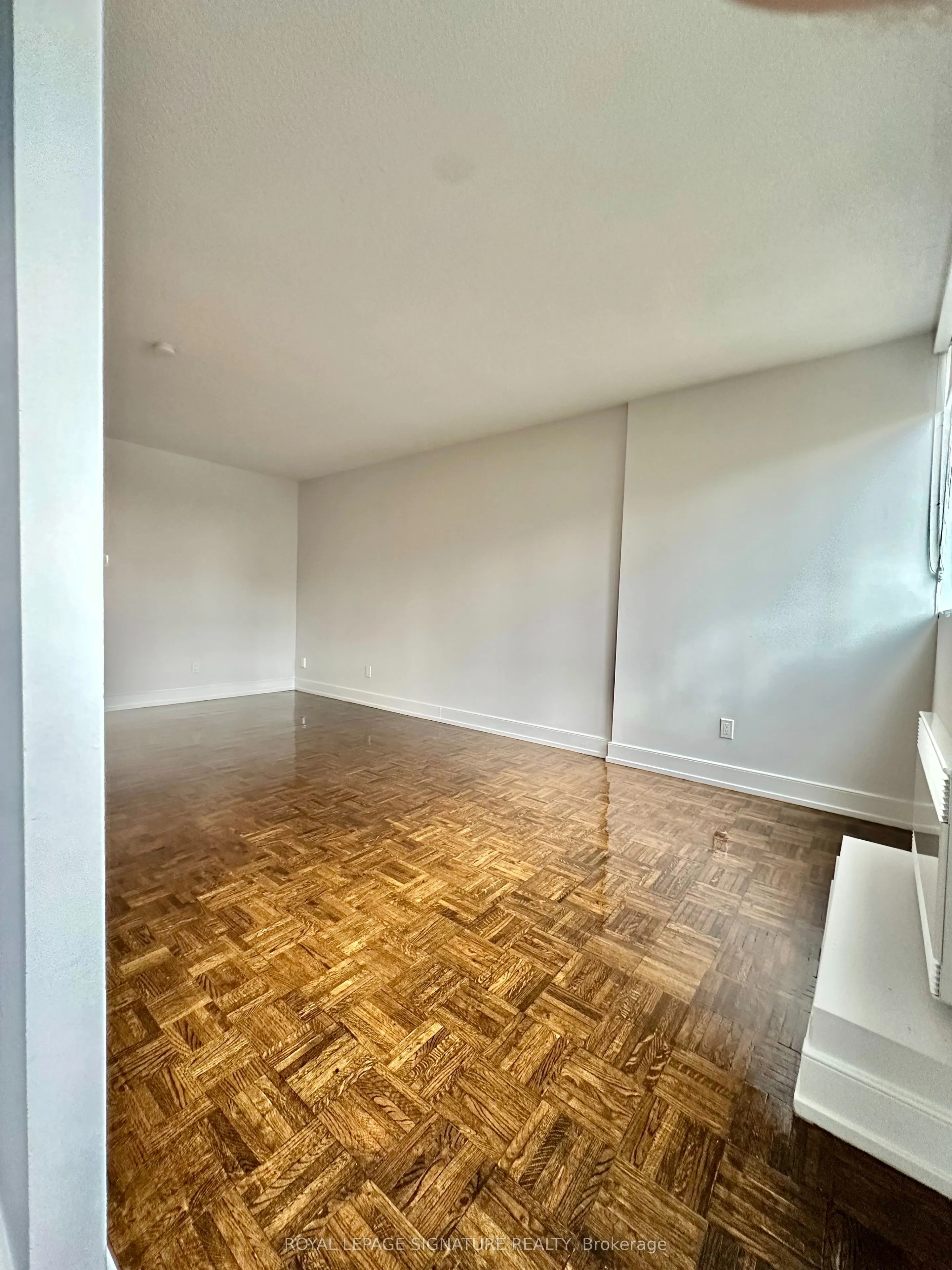33 Isabella Street, #1414