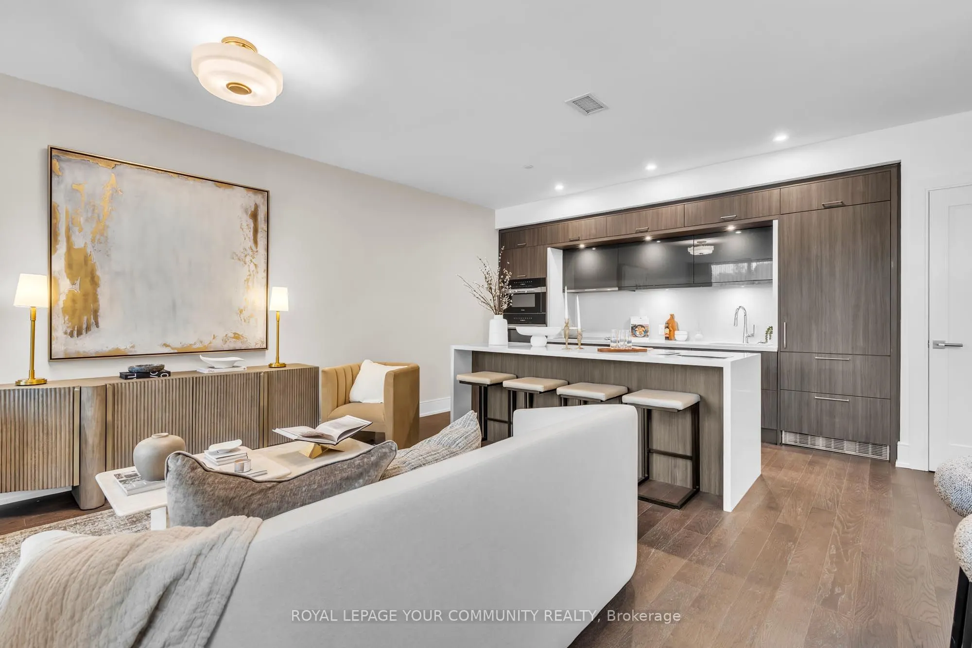 10 Inn on the Parc Drive, #101