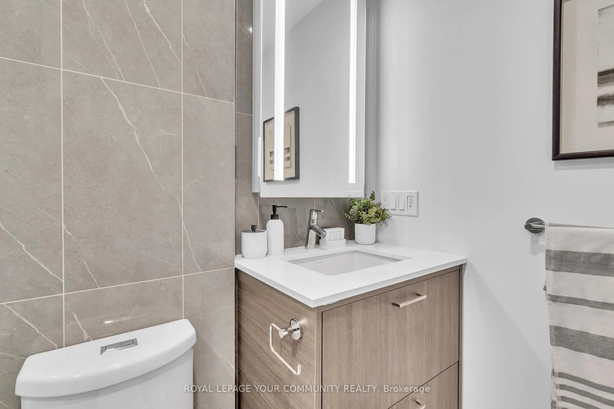 10 Inn on the Parc Drive, #101