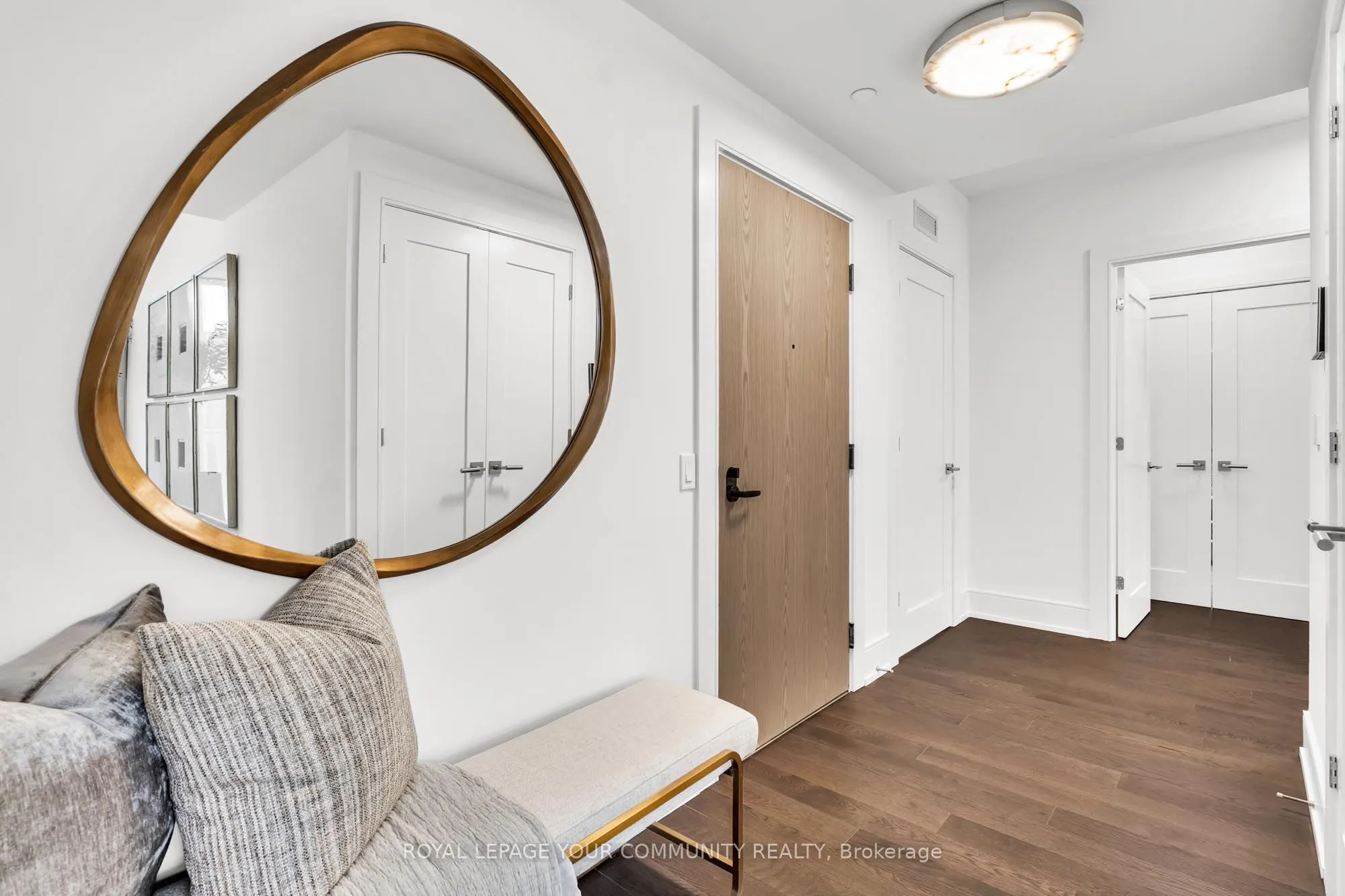 10 Inn on the Parc Drive, #101