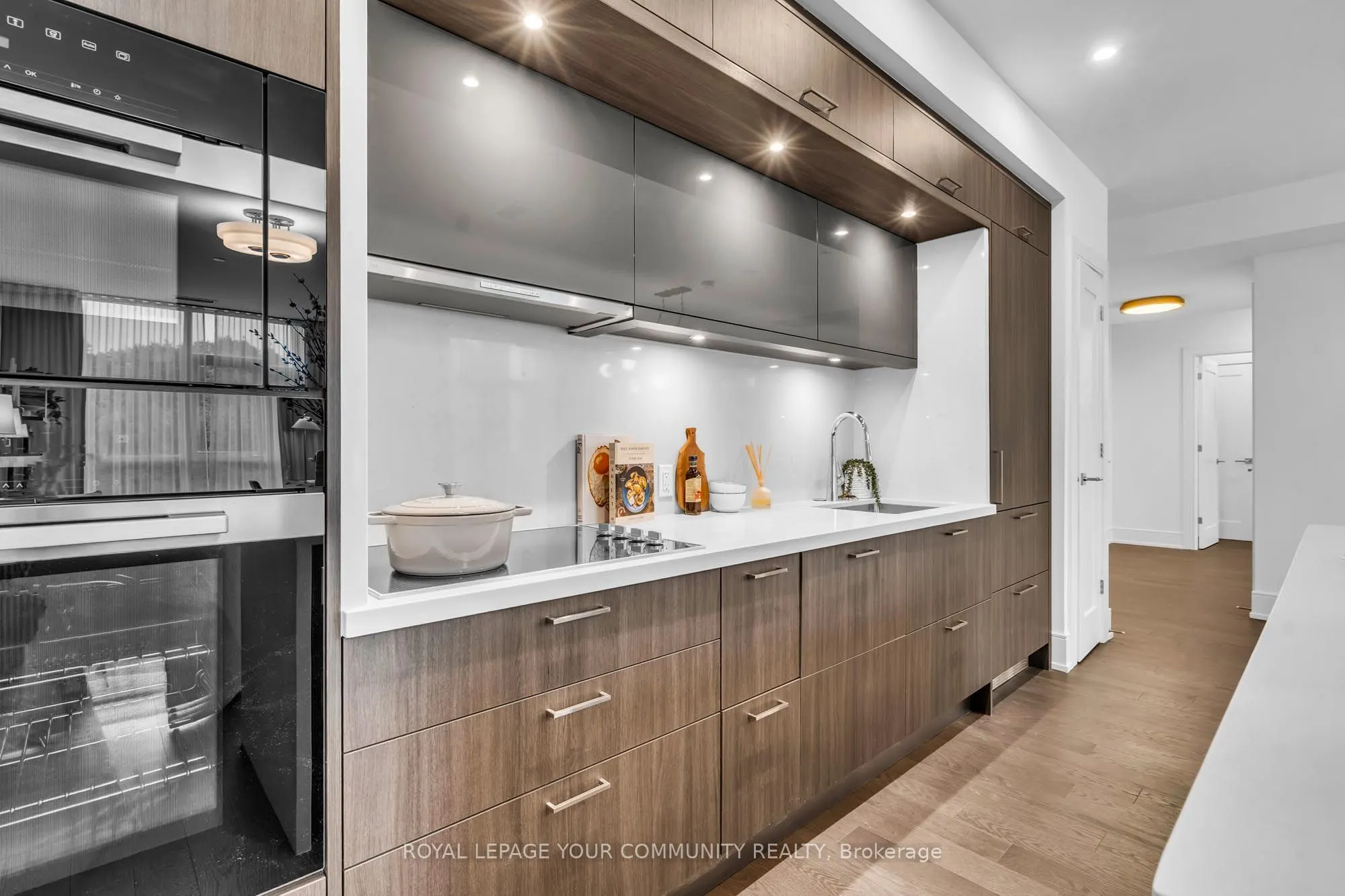 10 Inn on the Parc Drive, #101