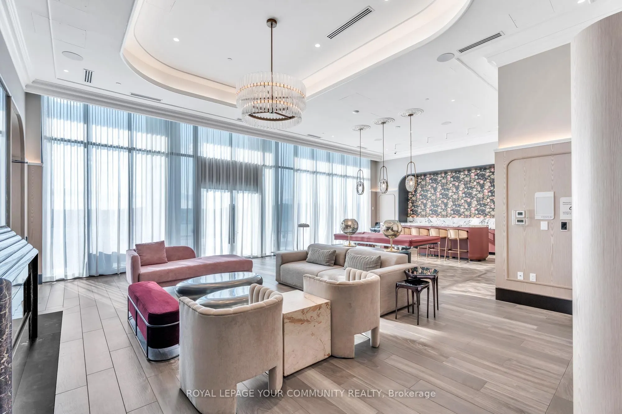 10 Inn on the Parc Drive, #101