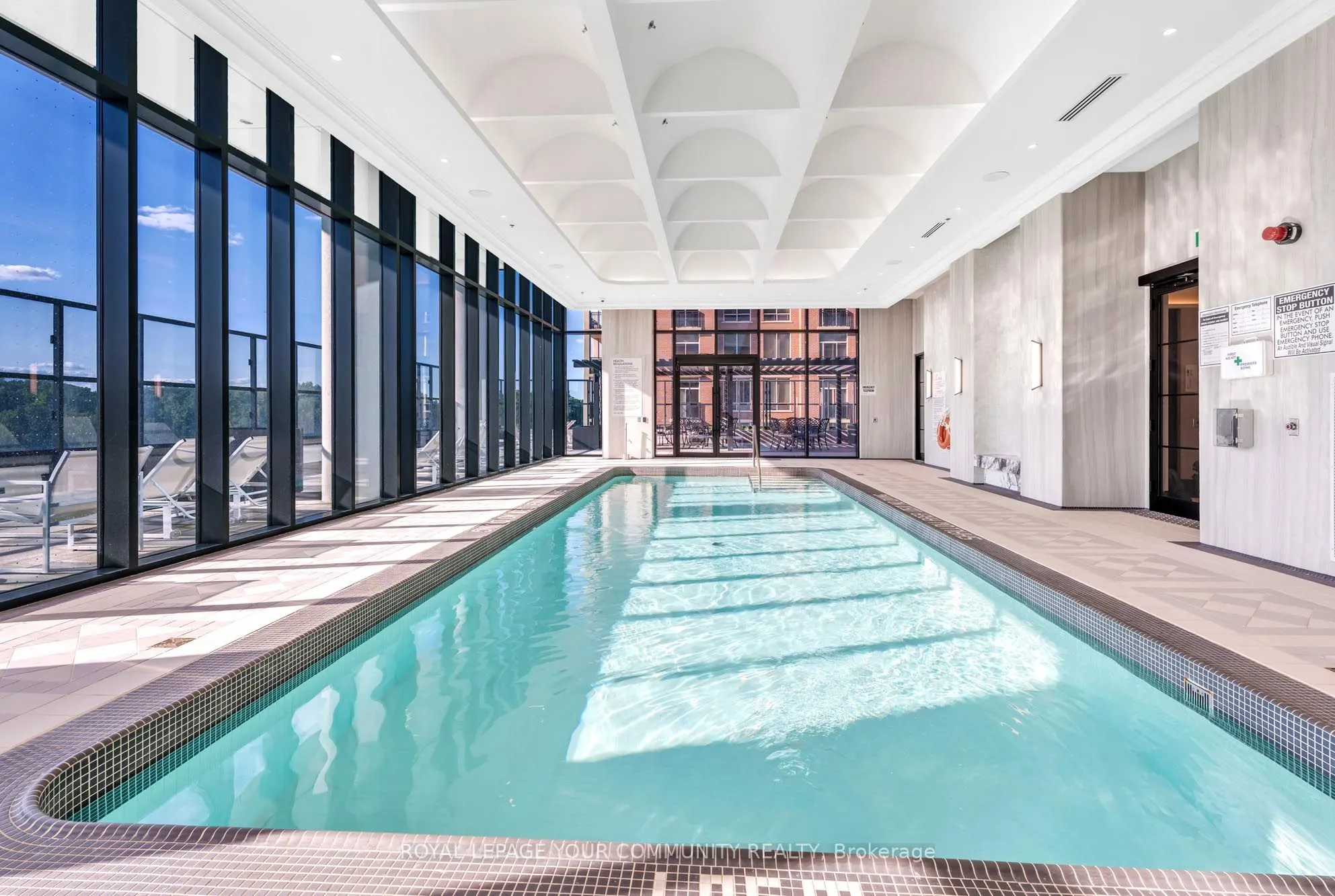 10 Inn on the Parc Drive, #101
