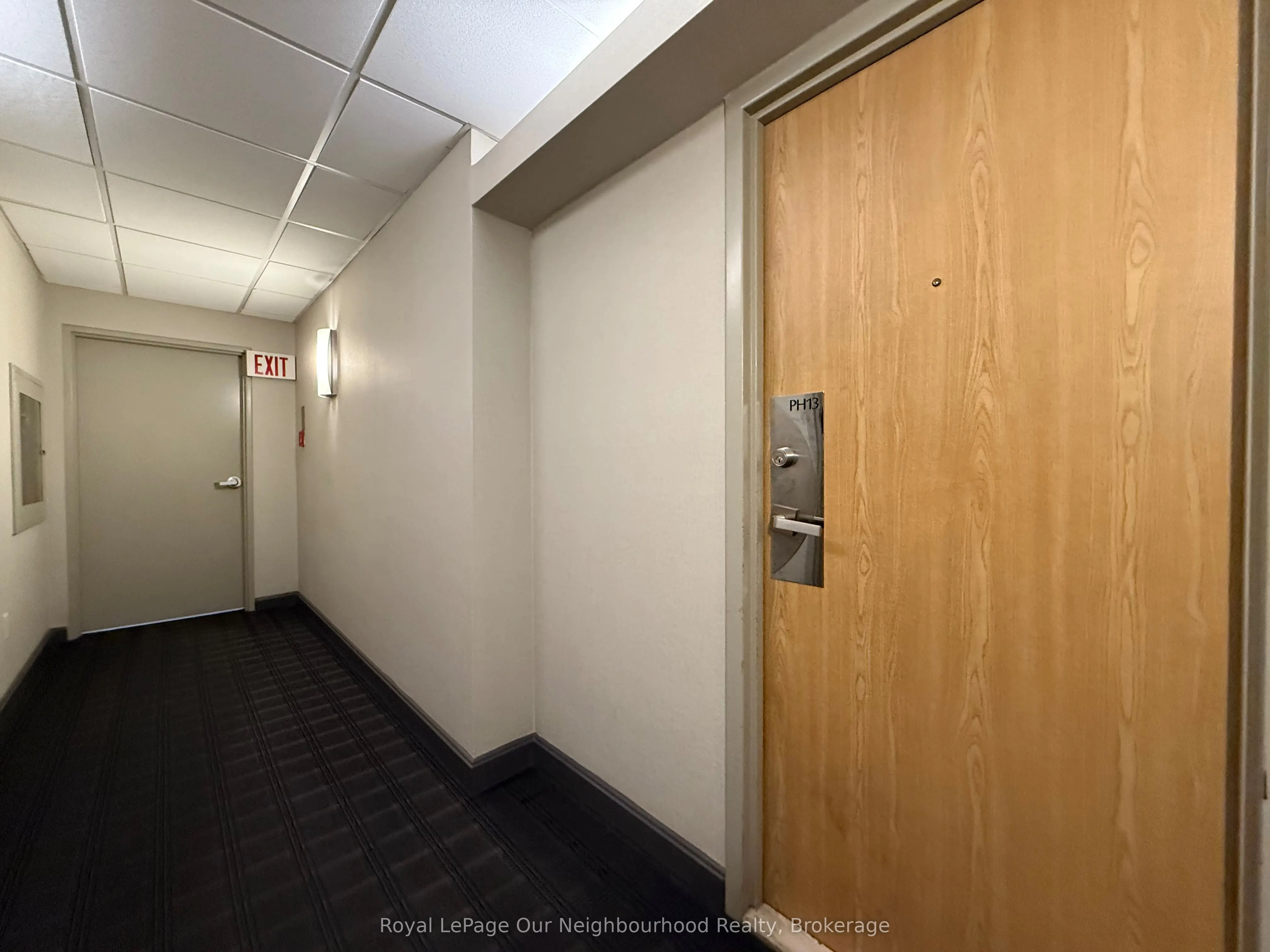 701 King Street W, #PH13