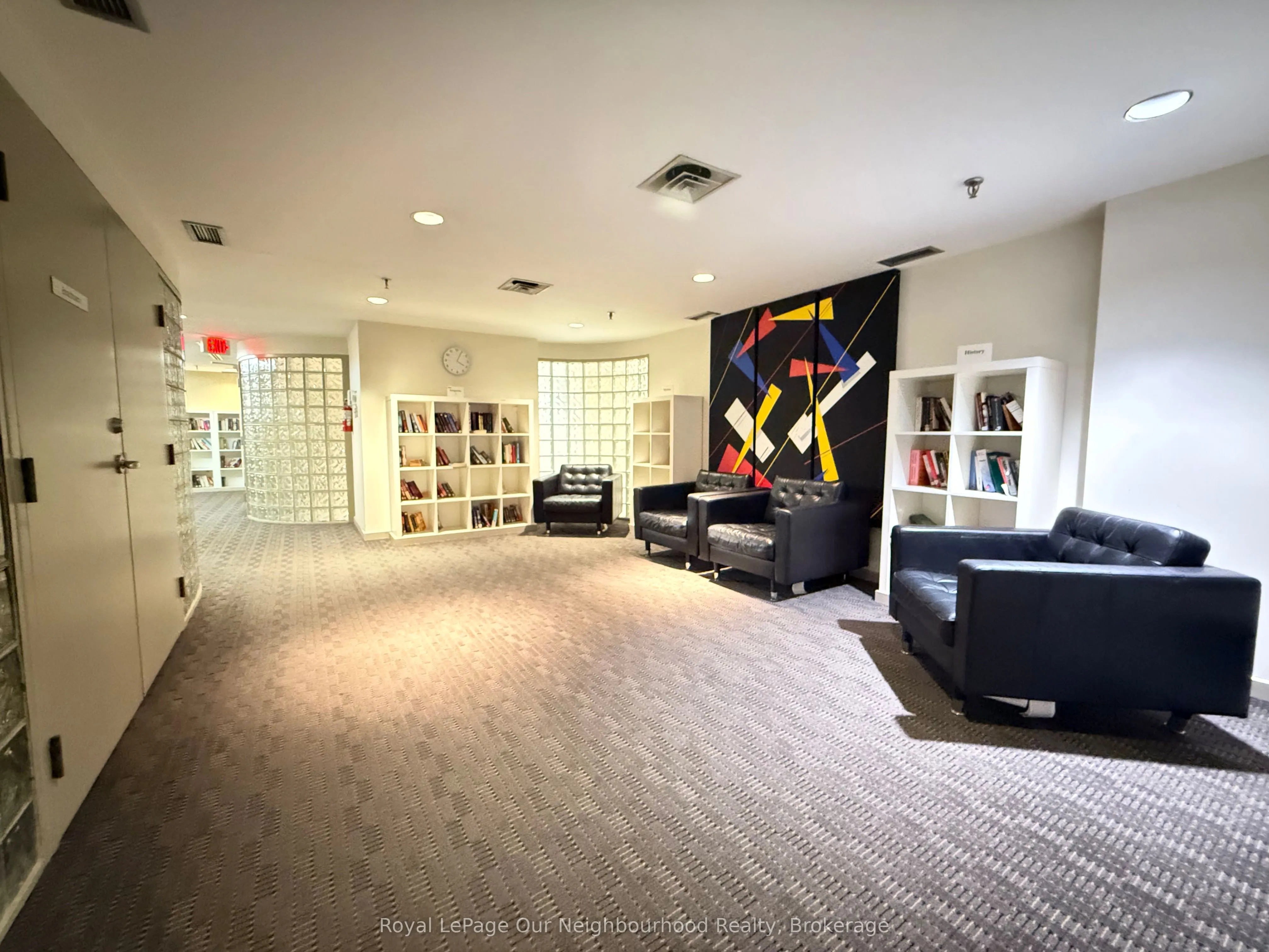 701 King Street W, #PH13