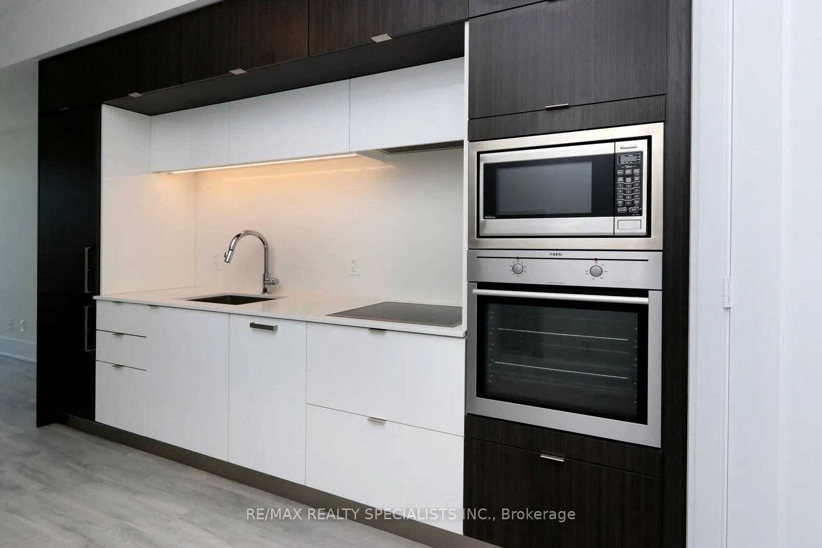 1 Edgewater Drive, #313