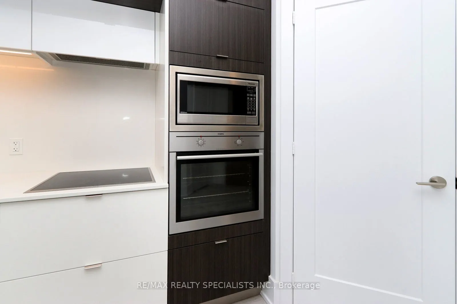 1 Edgewater Drive, #313