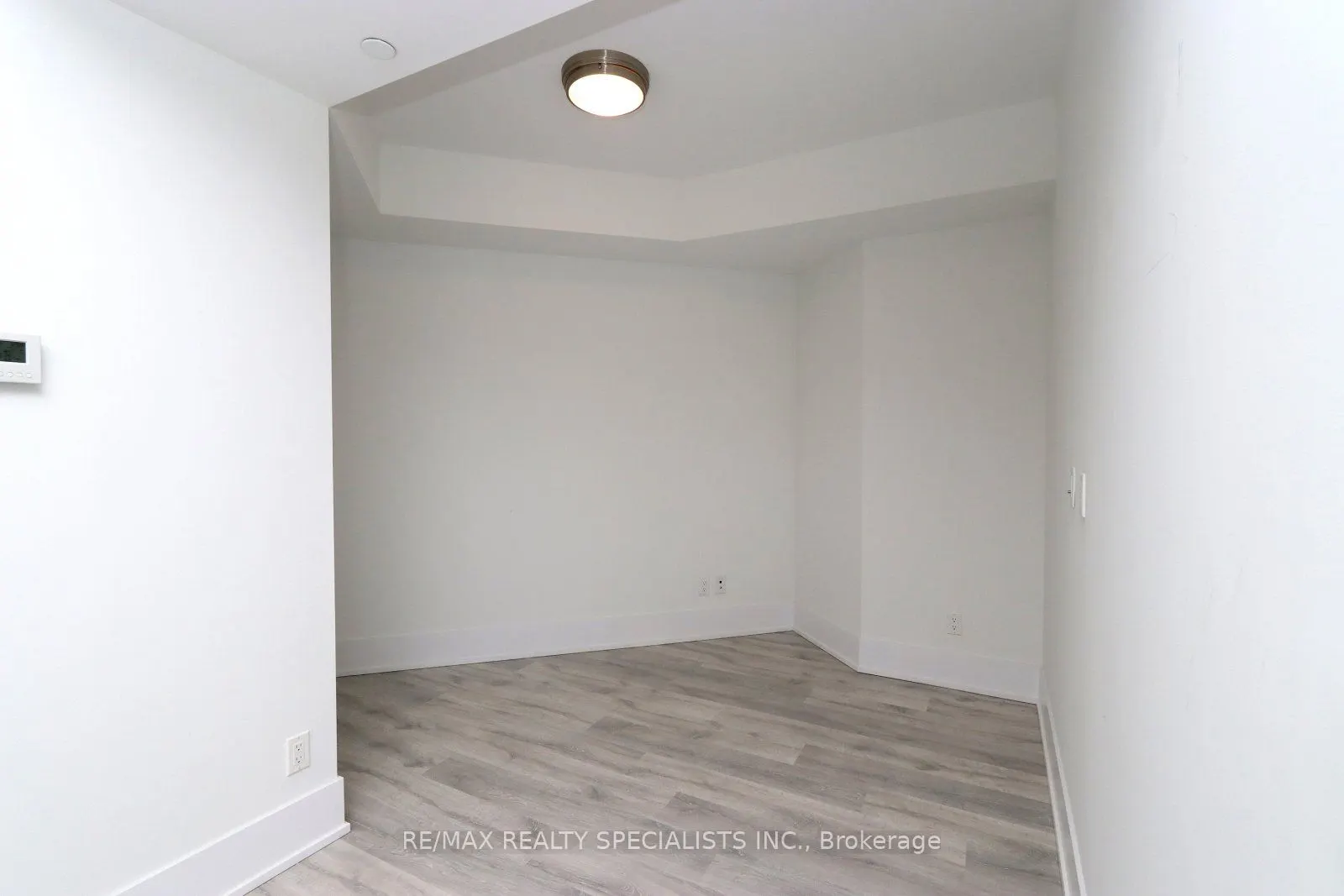 1 Edgewater Drive, #313