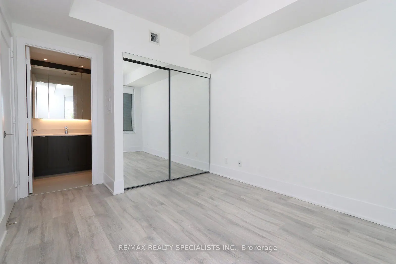 1 Edgewater Drive, #313