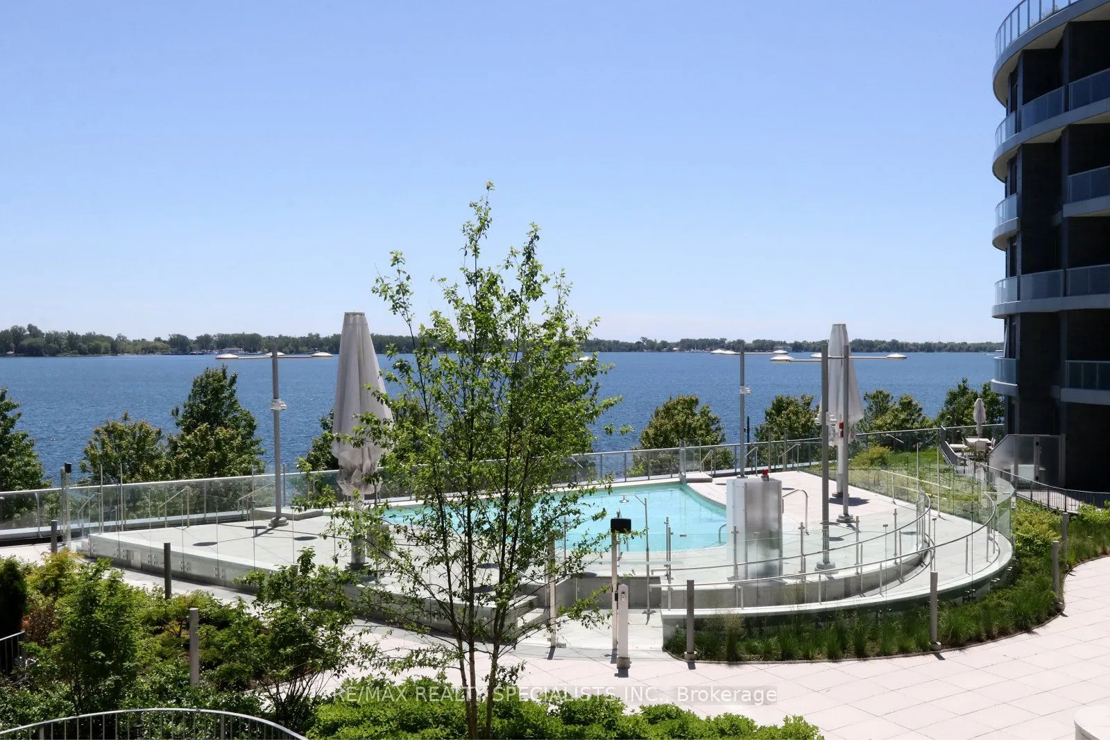 1 Edgewater Drive, #313
