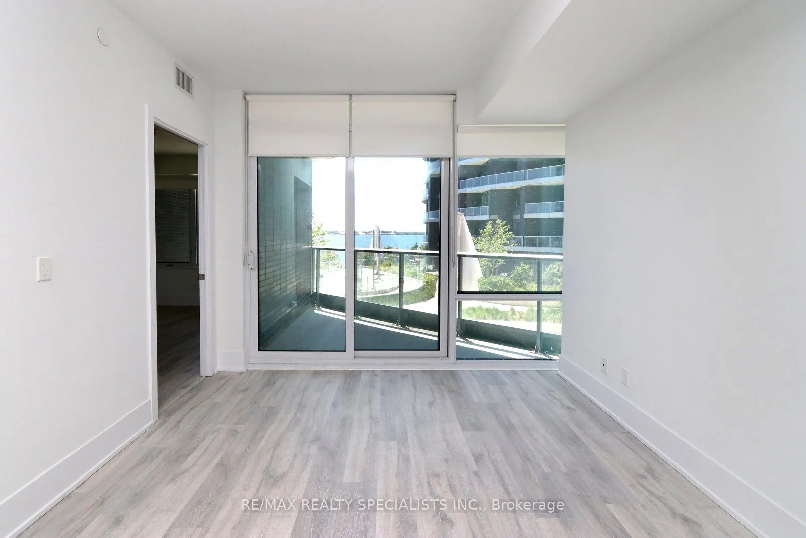 1 Edgewater Drive, #313