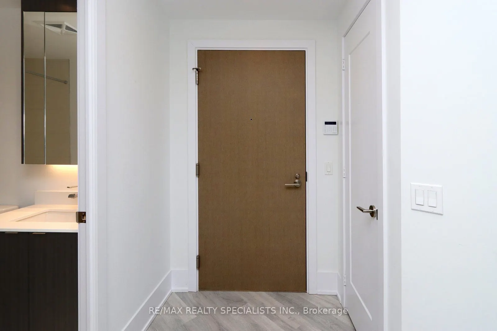 1 Edgewater Drive, #313