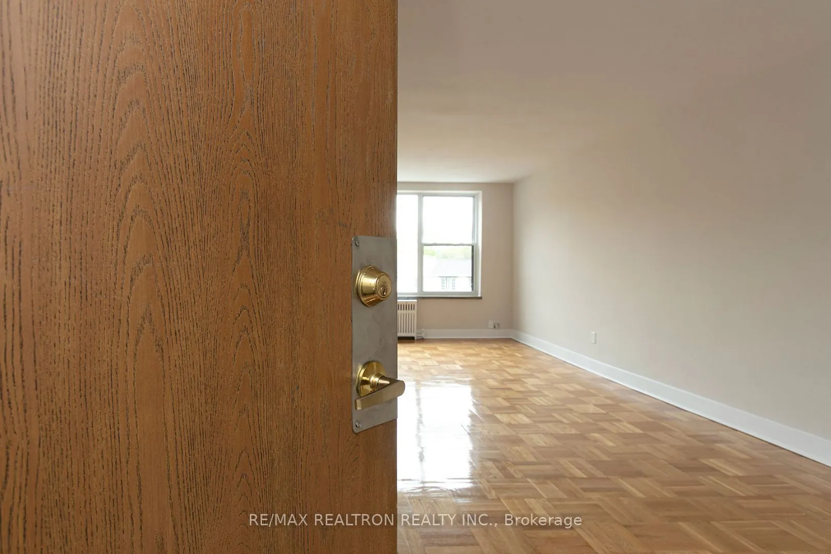 1545 Bathurst Street, #402