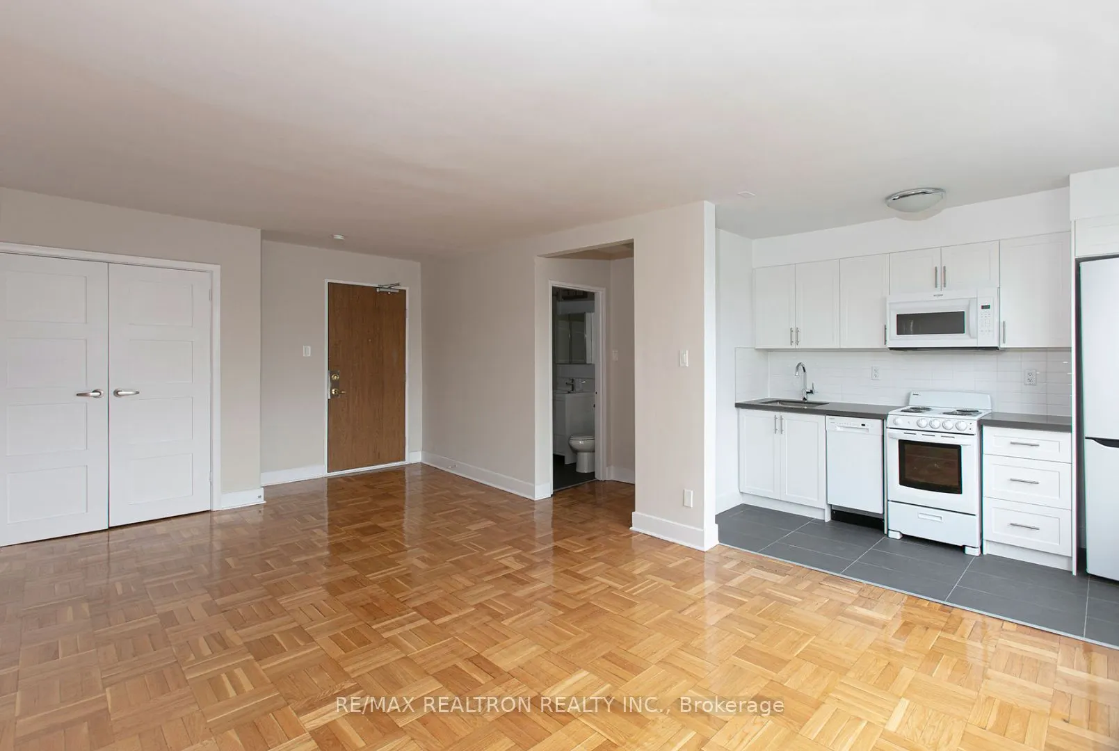 1545 Bathurst Street, #402