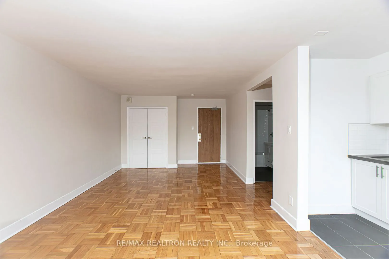 1545 Bathurst Street, #402