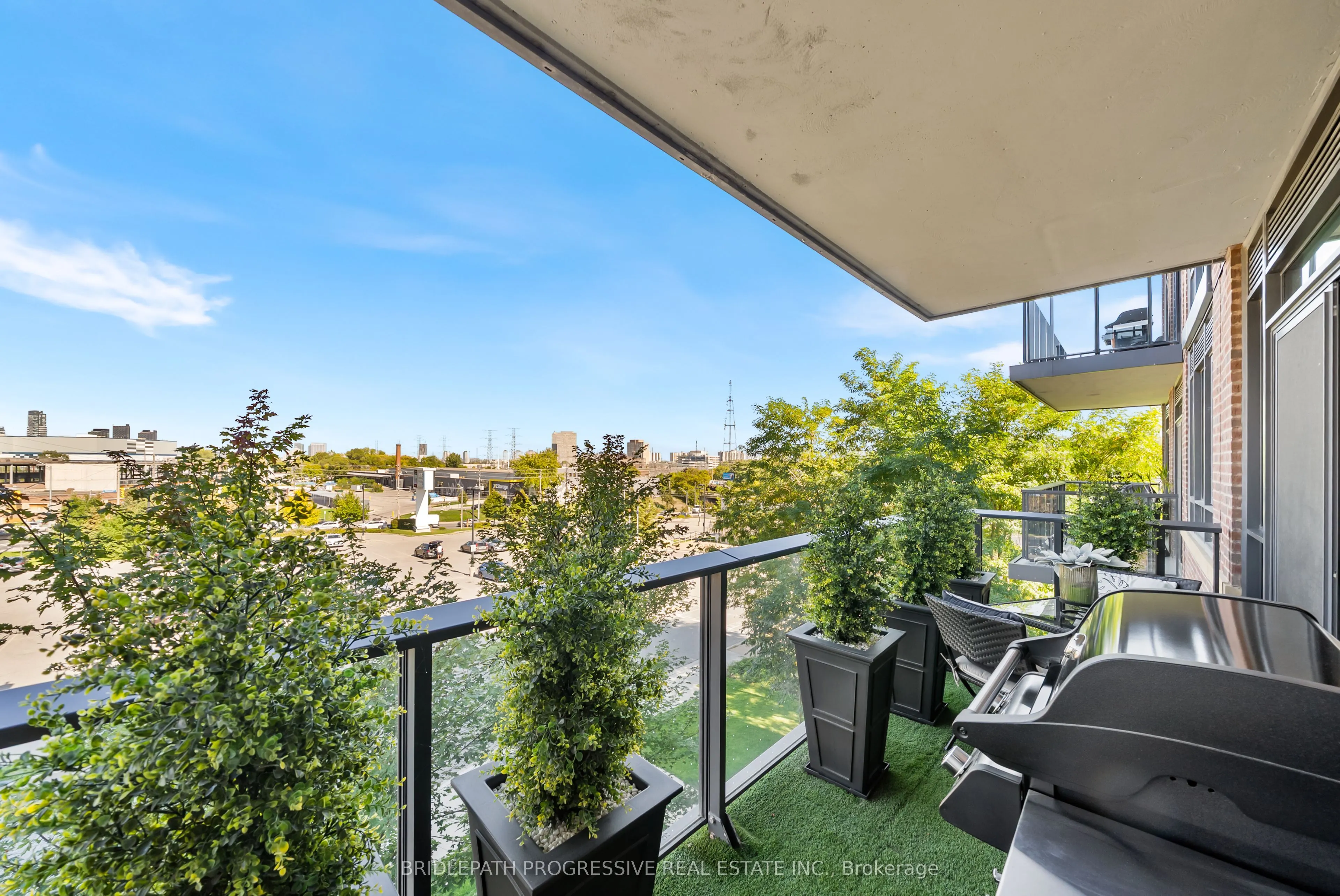 3 Southvale Drive, #303