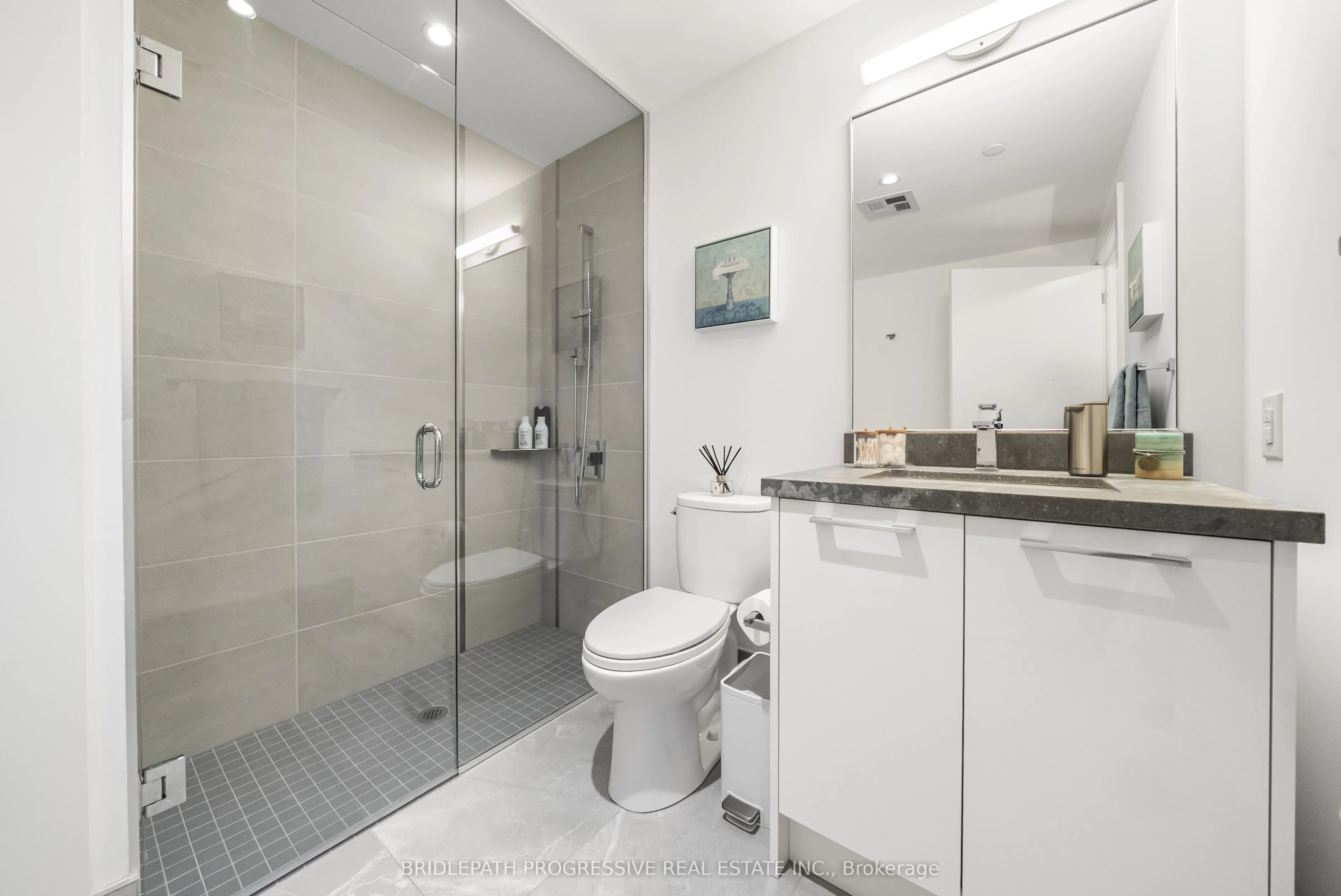 3 Southvale Drive, #303