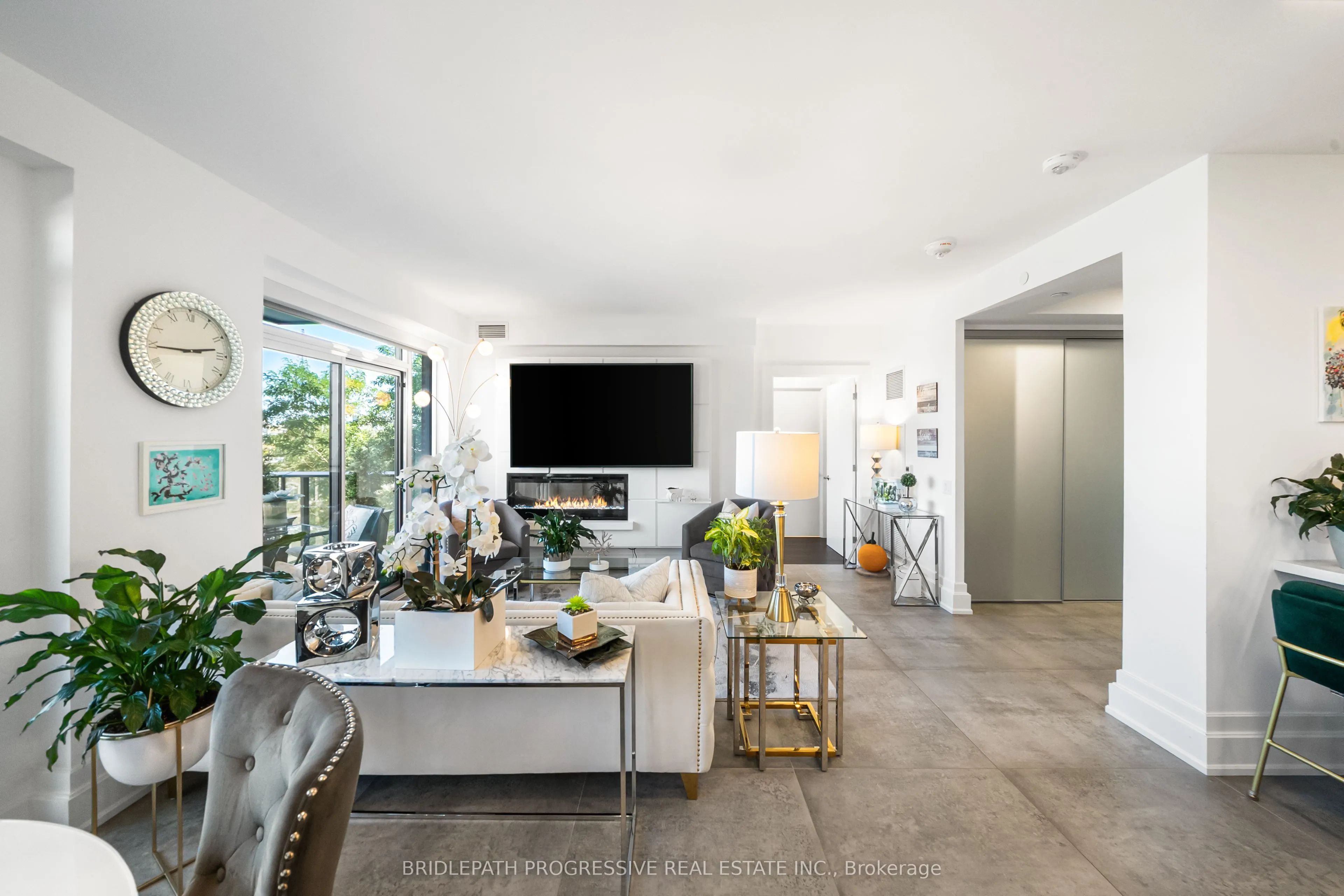 3 Southvale Drive, #303