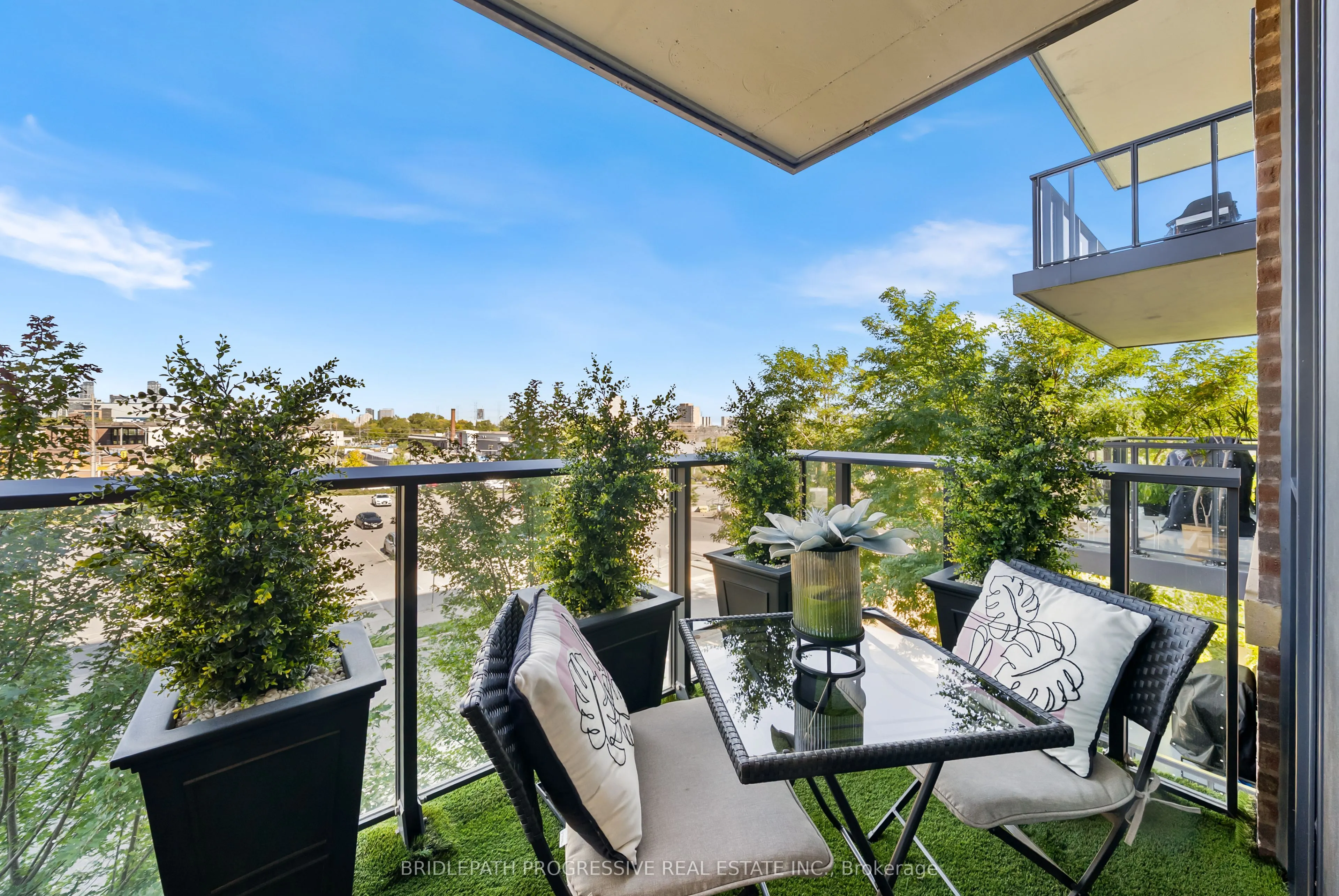 3 Southvale Drive, #303