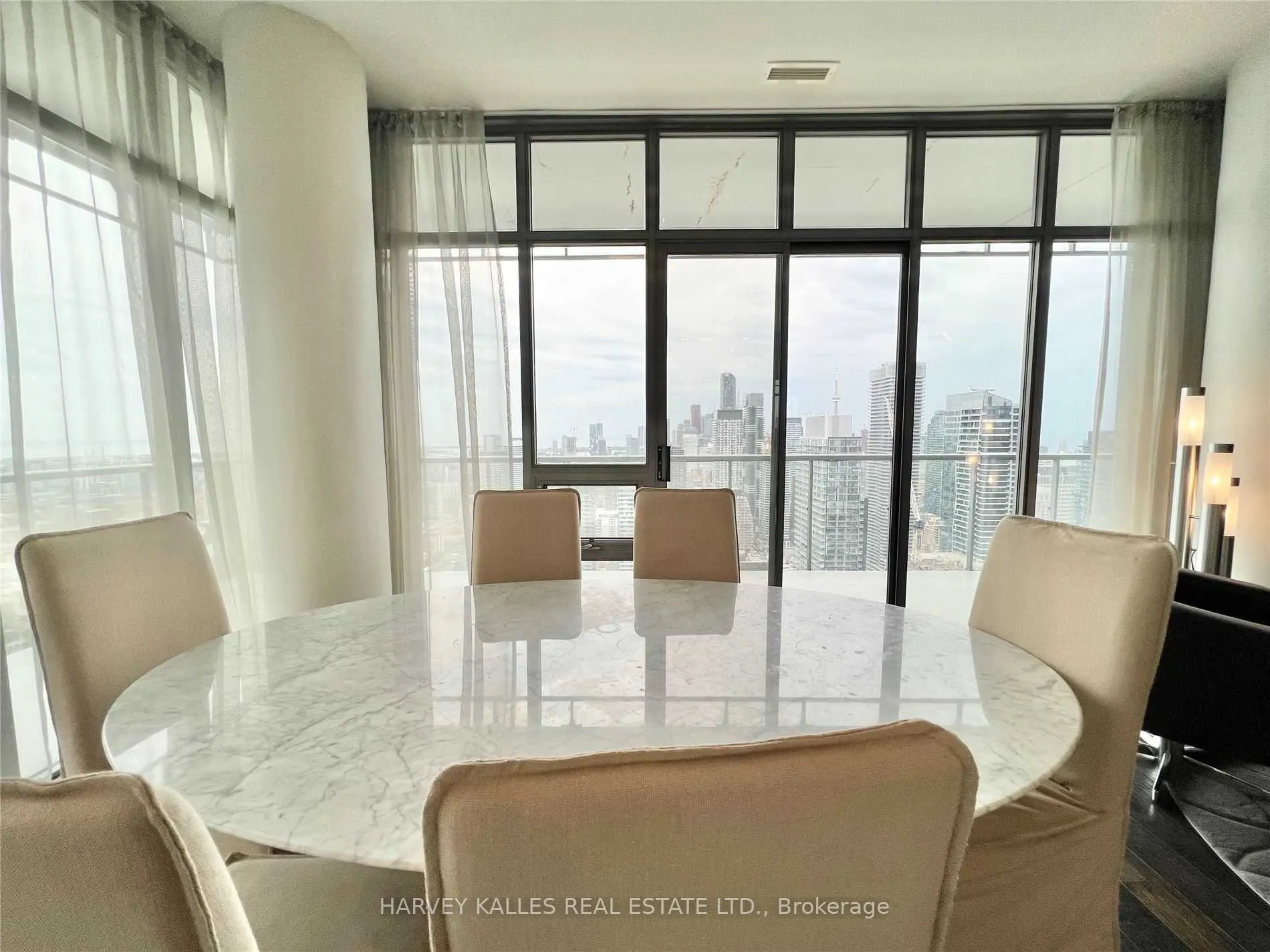 33 Charles Street, #4502