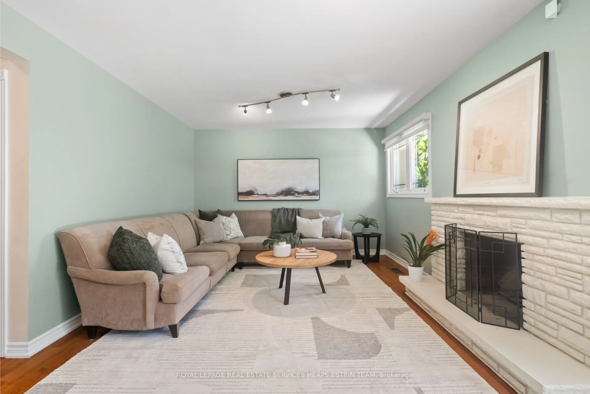 73 Owen Boulevard