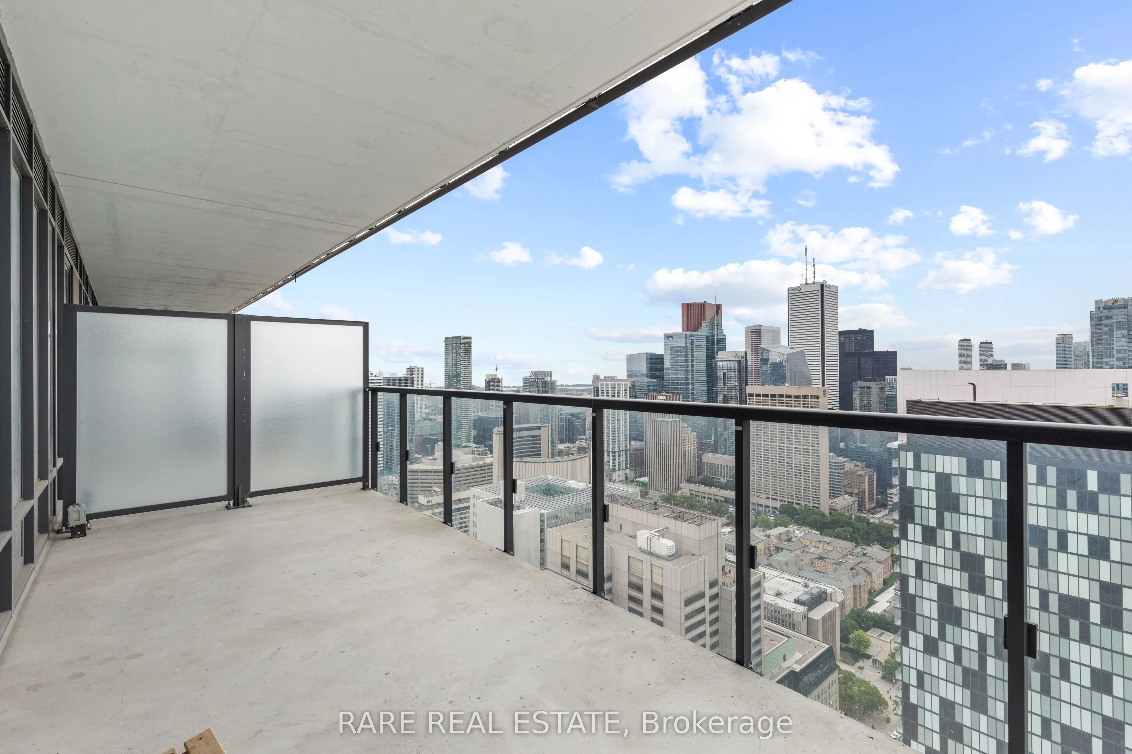 488 University Avenue, #3910