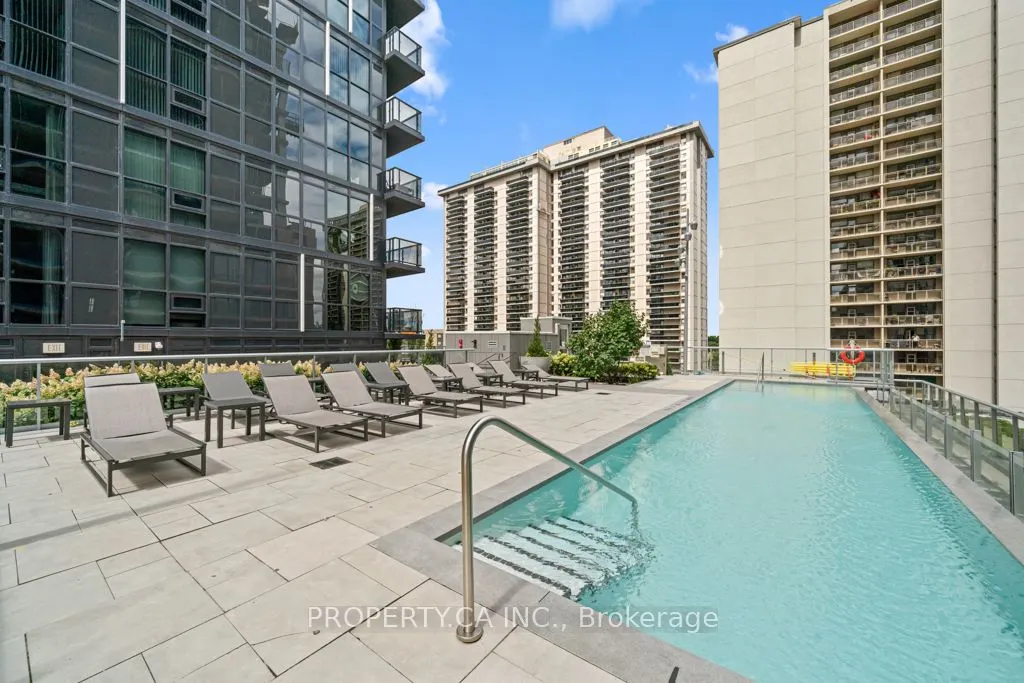 101 Erskine Avenue, #2110