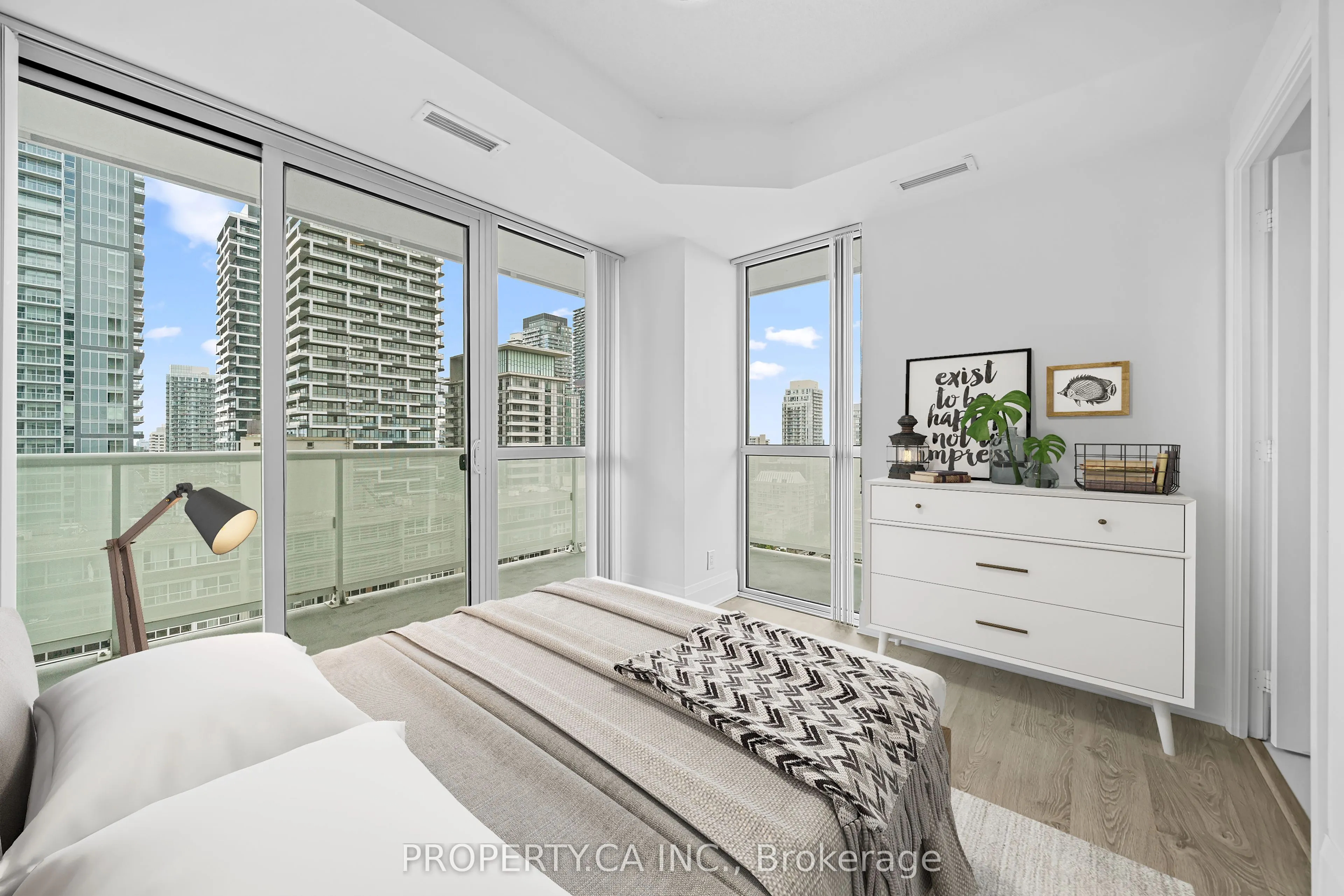 101 Erskine Avenue, #2110