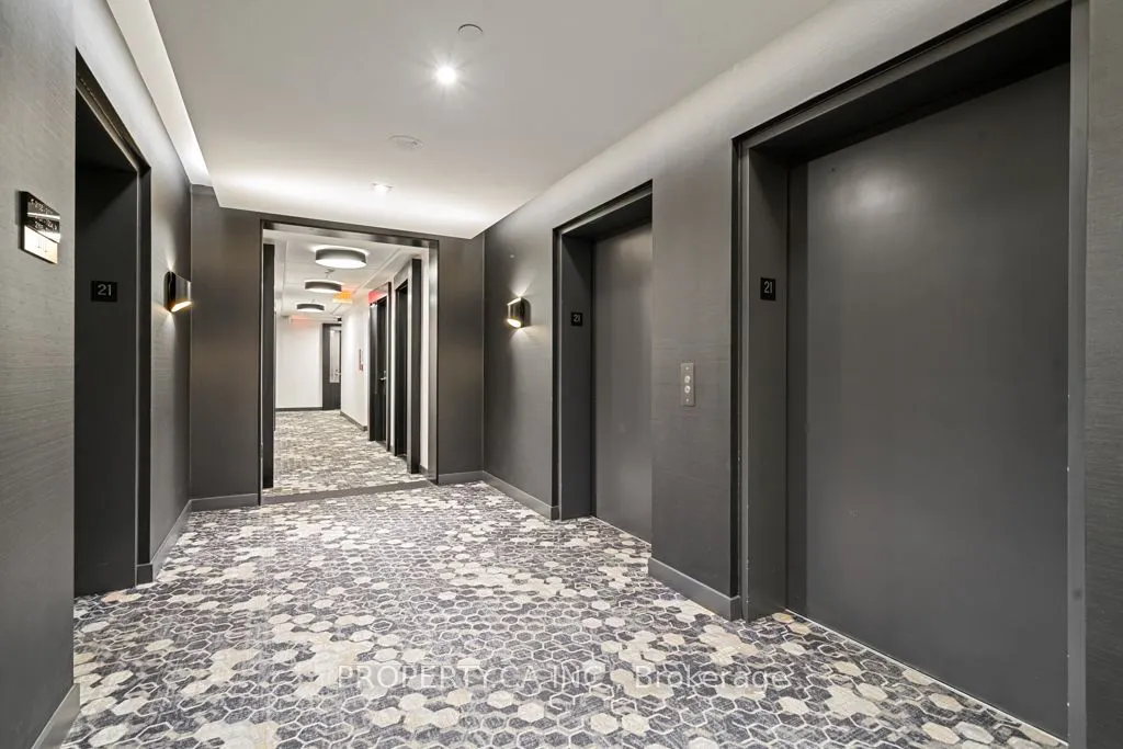 101 Erskine Avenue, #2110