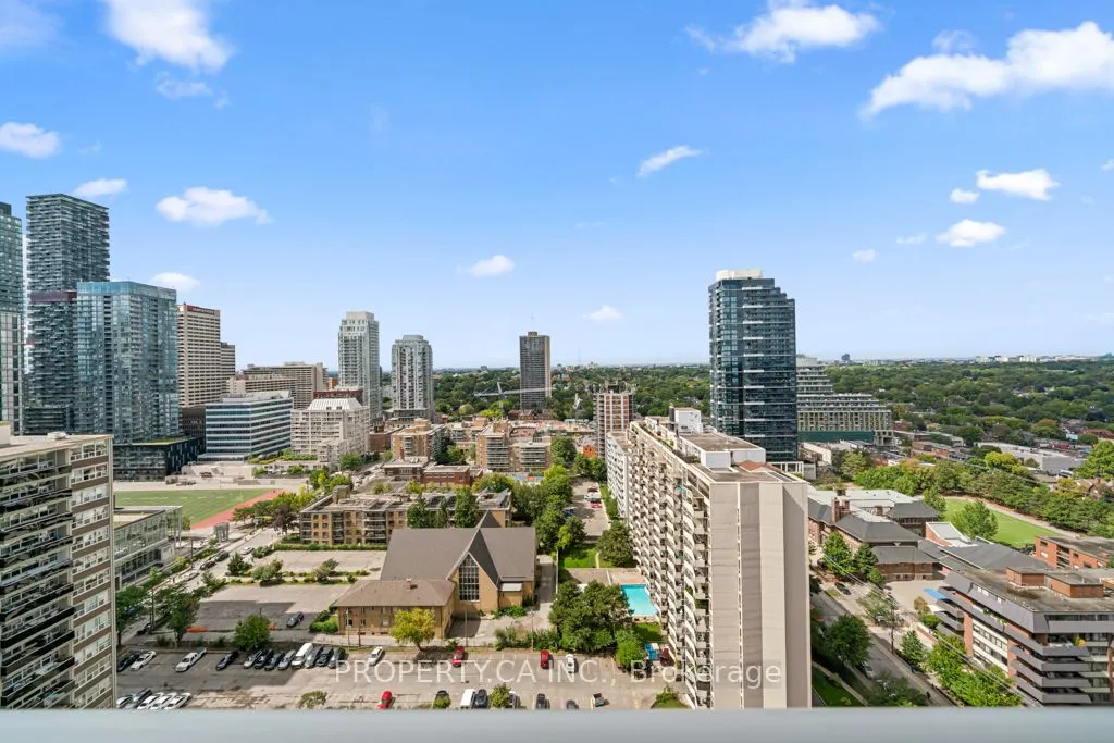 101 Erskine Avenue, #2110