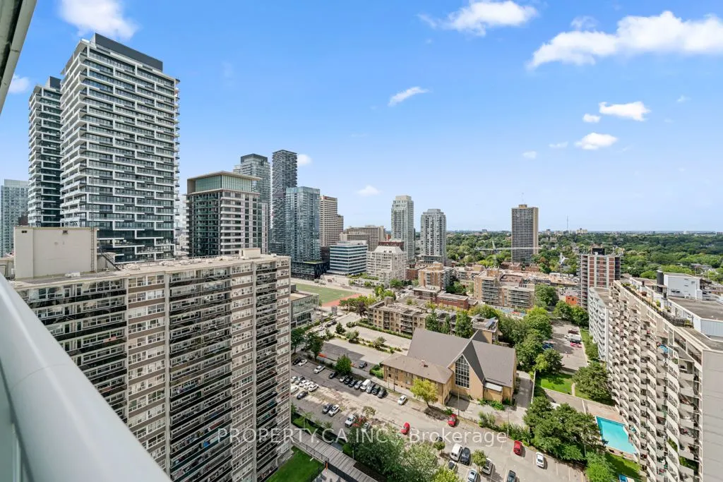101 Erskine Avenue, #2110