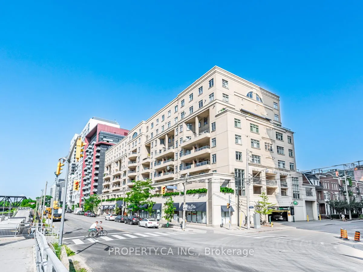 550 Front Street W