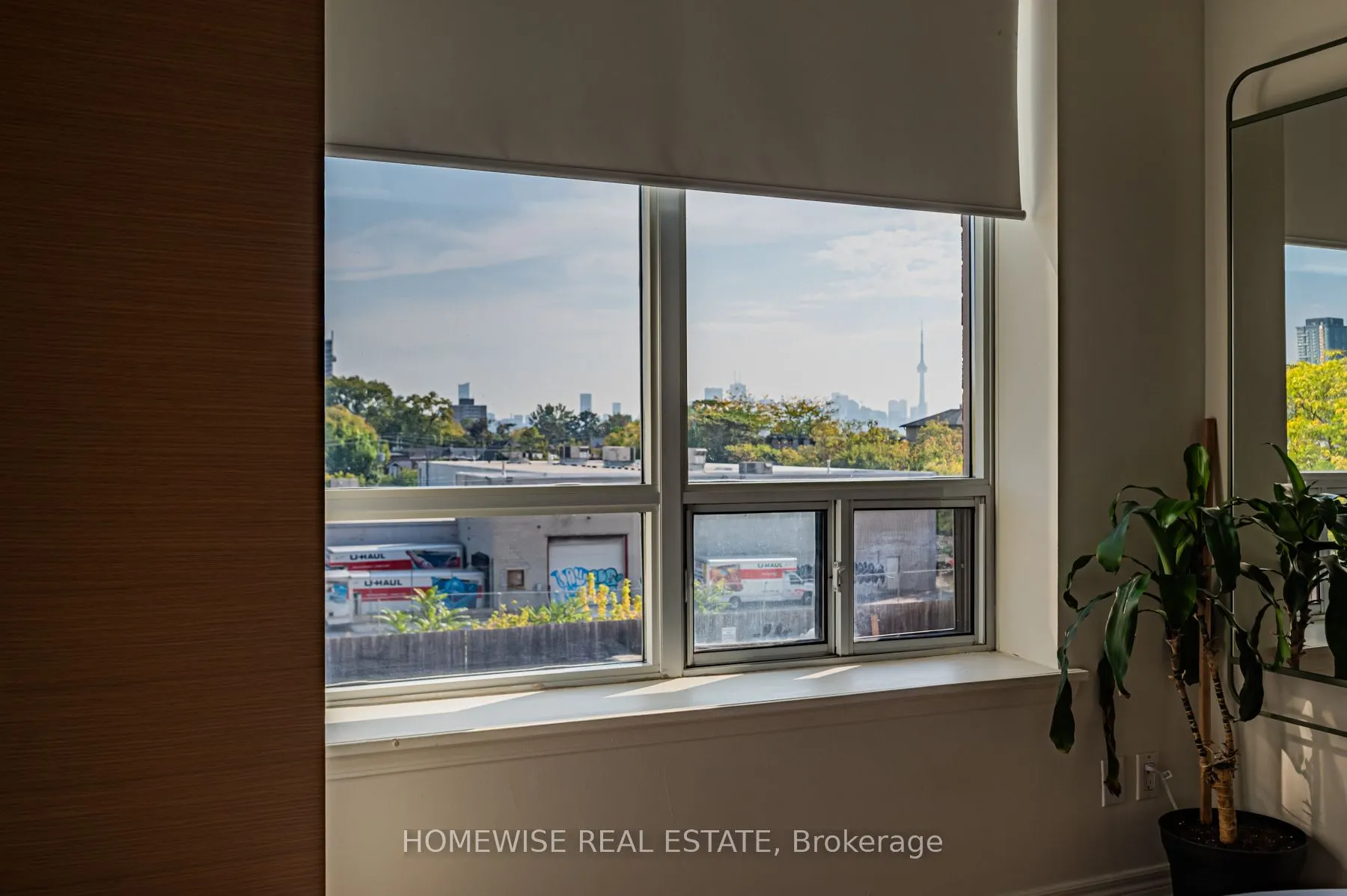 1369 Bloor Street W, #404