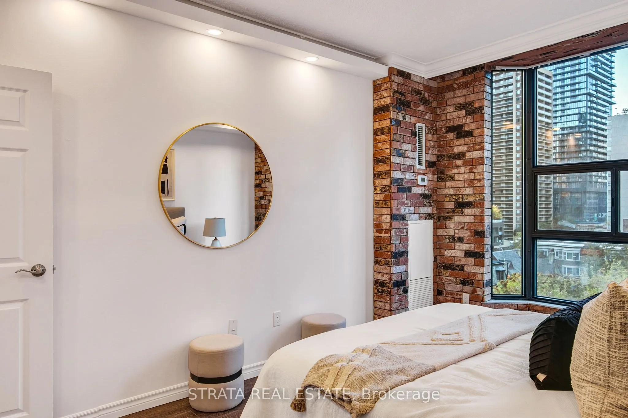 86 Gloucester Street, #702